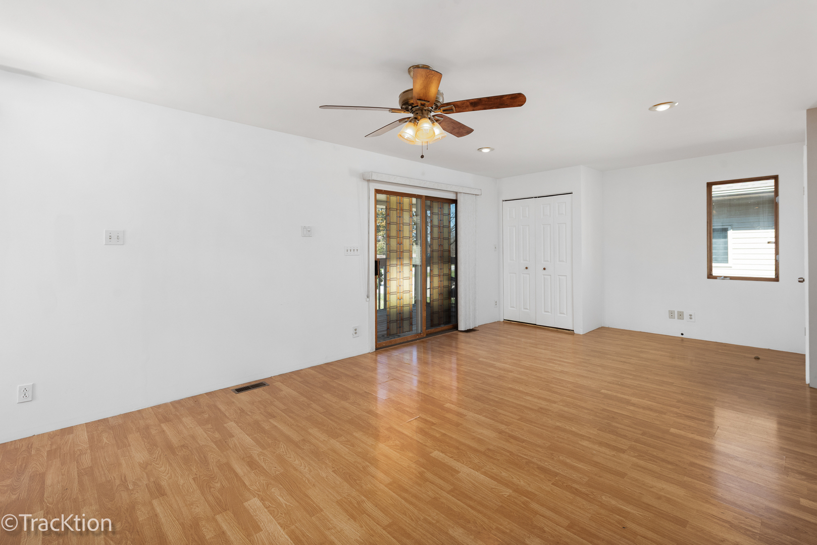 8829 Skyline Drive, Burr Ridge, IL 60527