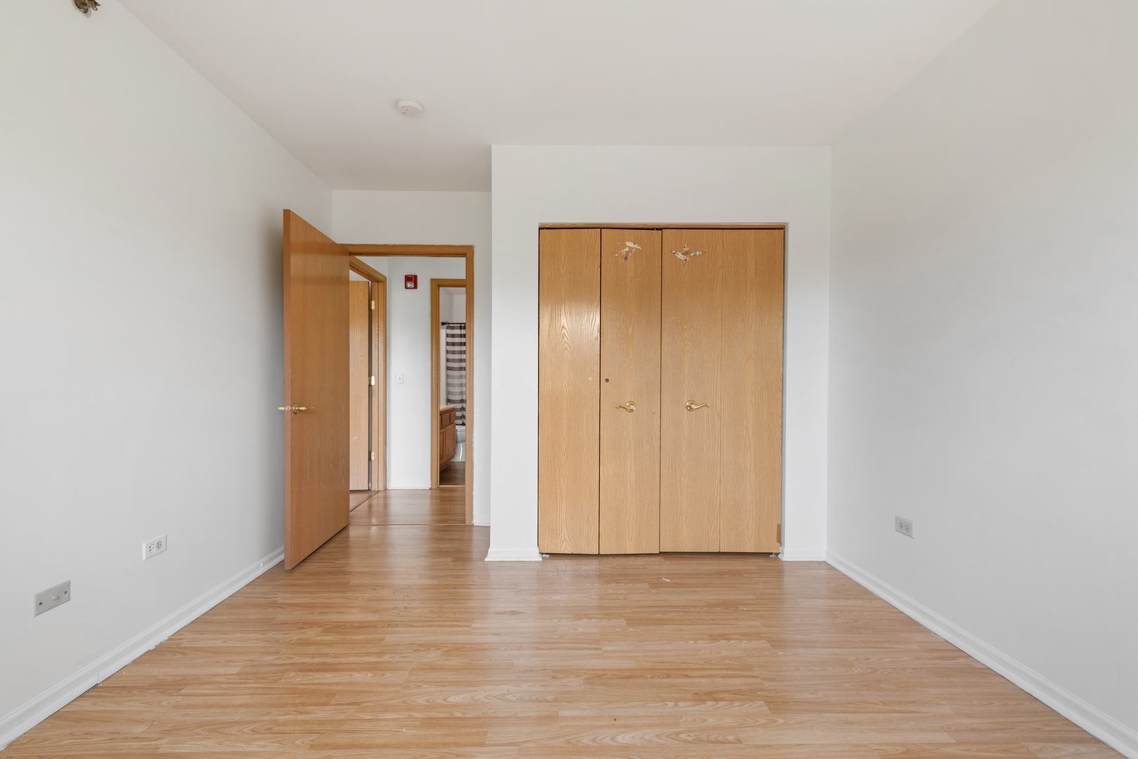 941 N Swift Road #301, Addison, IL 60101