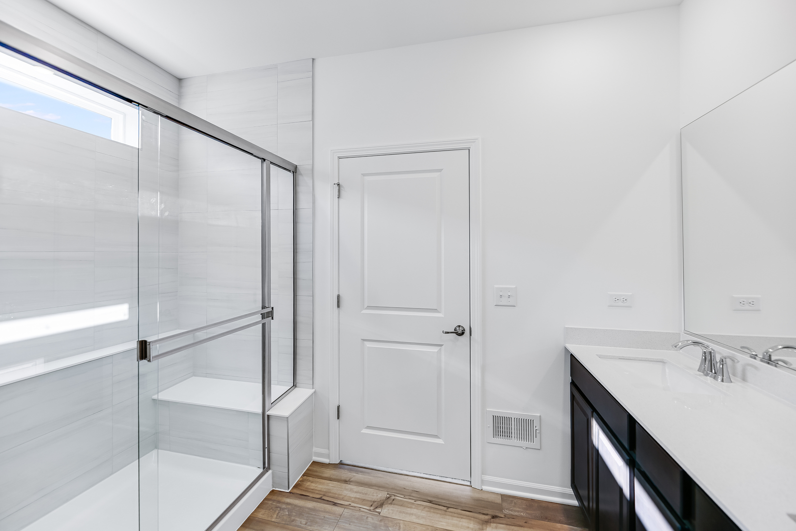 375 S Constitution Drive, Aurora, IL 60506