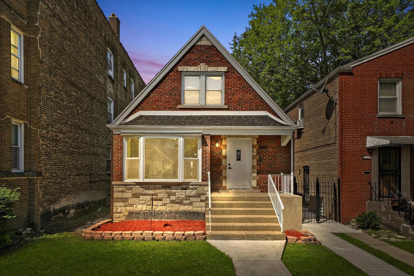 10436 S Eberhart Avenue, Chicago, IL 60628