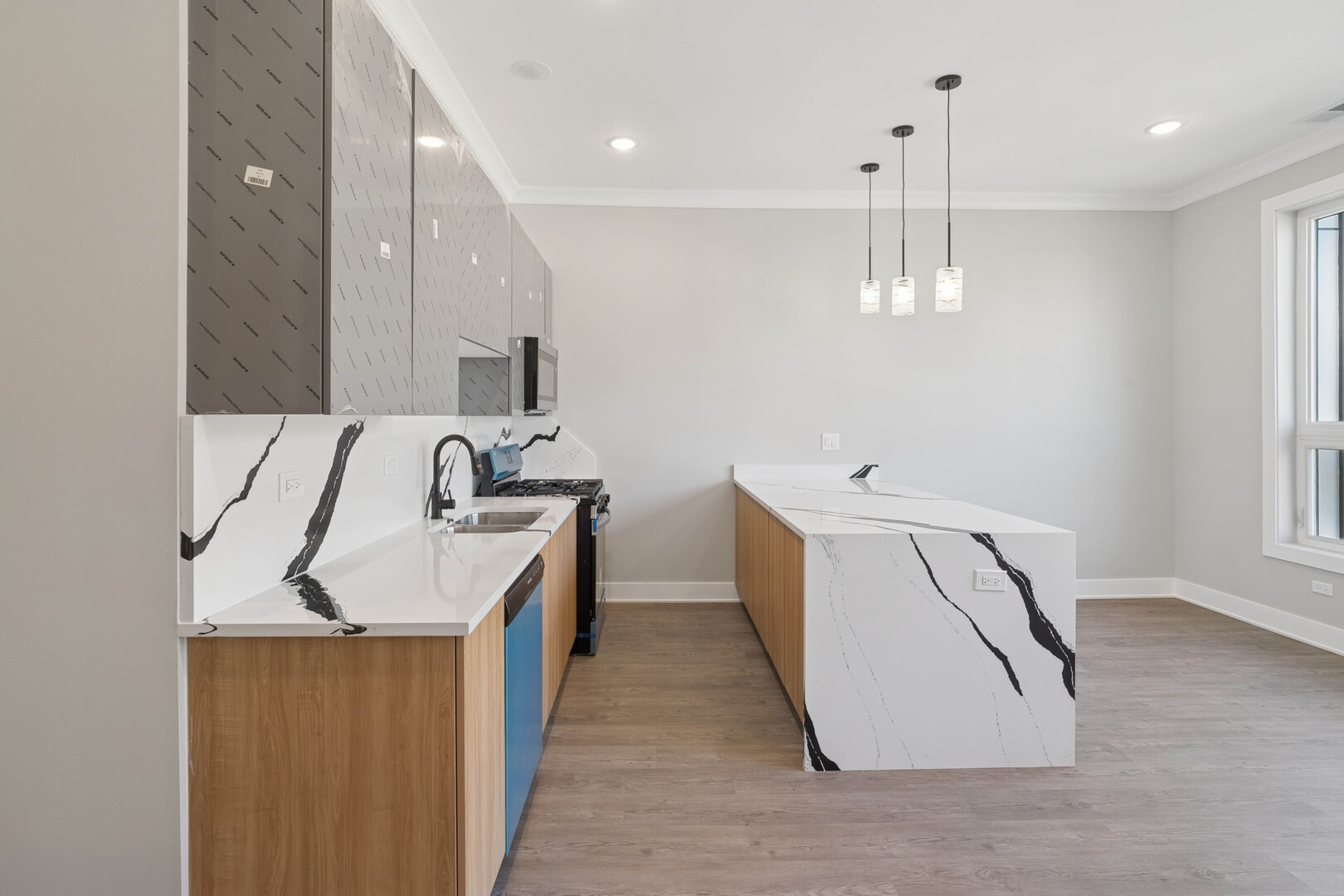 4839 W Huron Street #1, Chicago, IL 60644