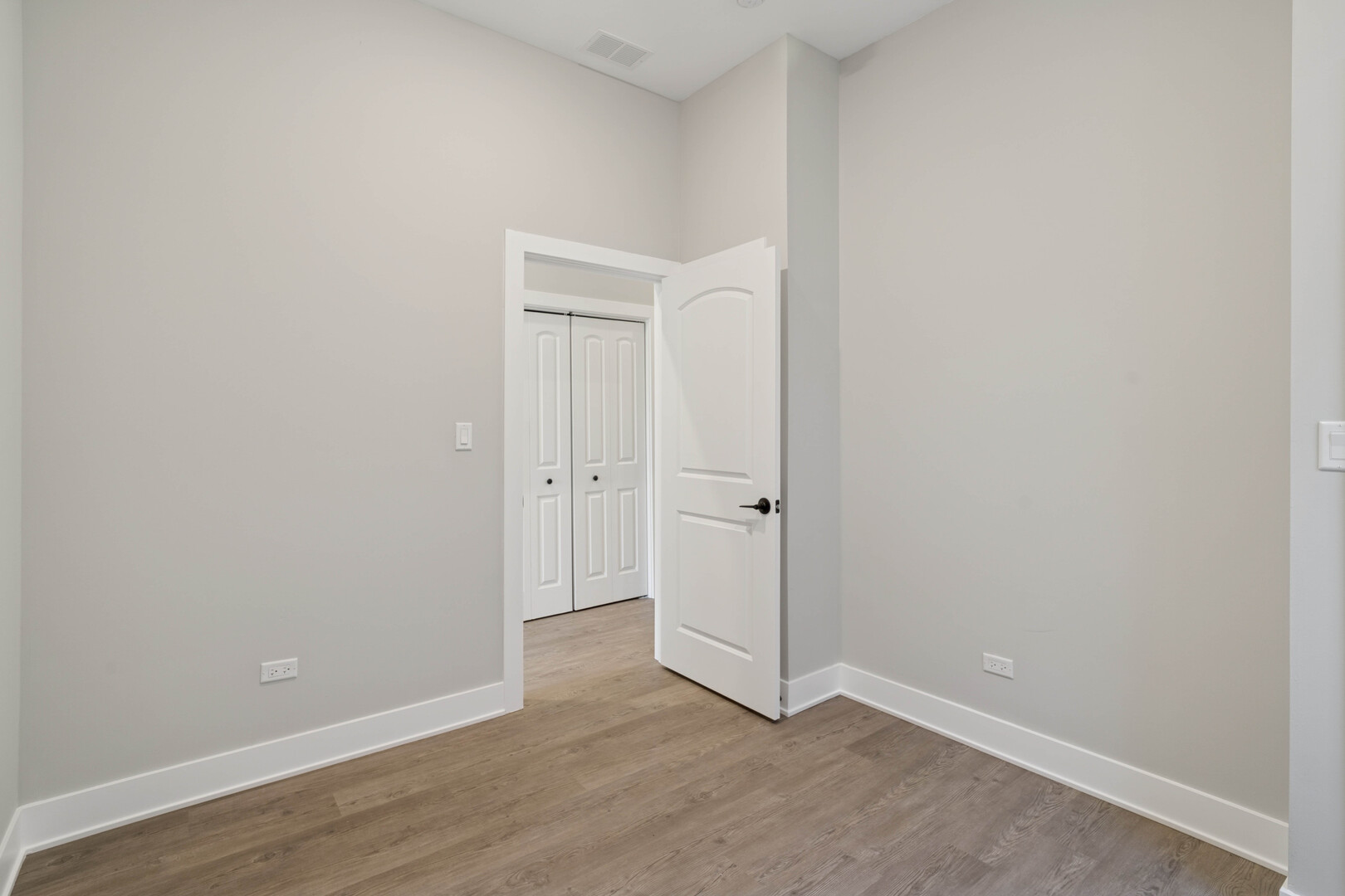 4839 W Huron Street #1, Chicago, IL 60644