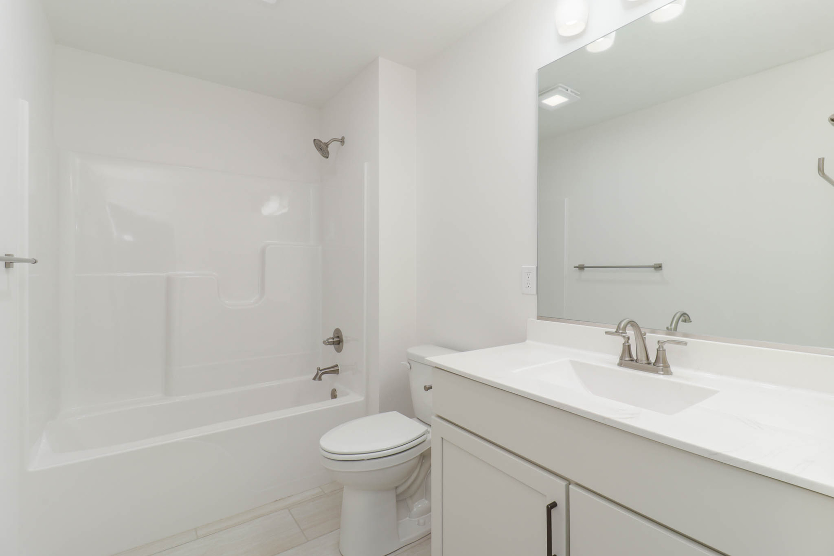 2503 Treeline Drive, Bloomington, IL 61704