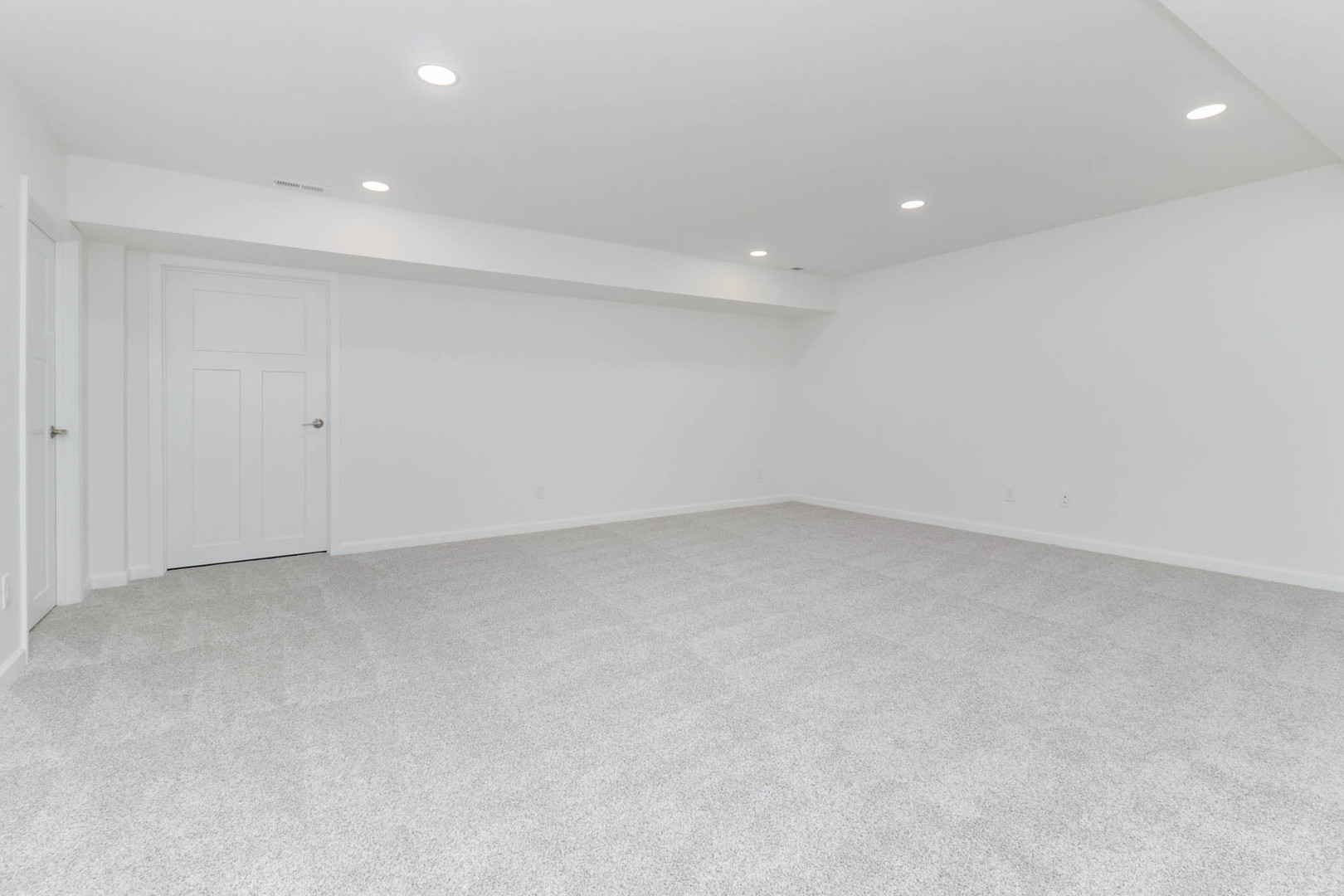 2503 Treeline Drive, Bloomington, IL 61704