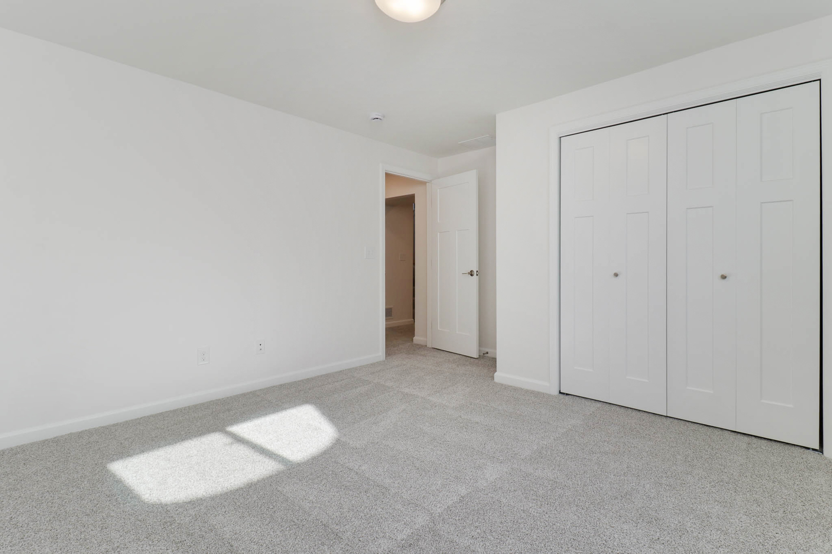 2503 Treeline Drive, Bloomington, IL 61704