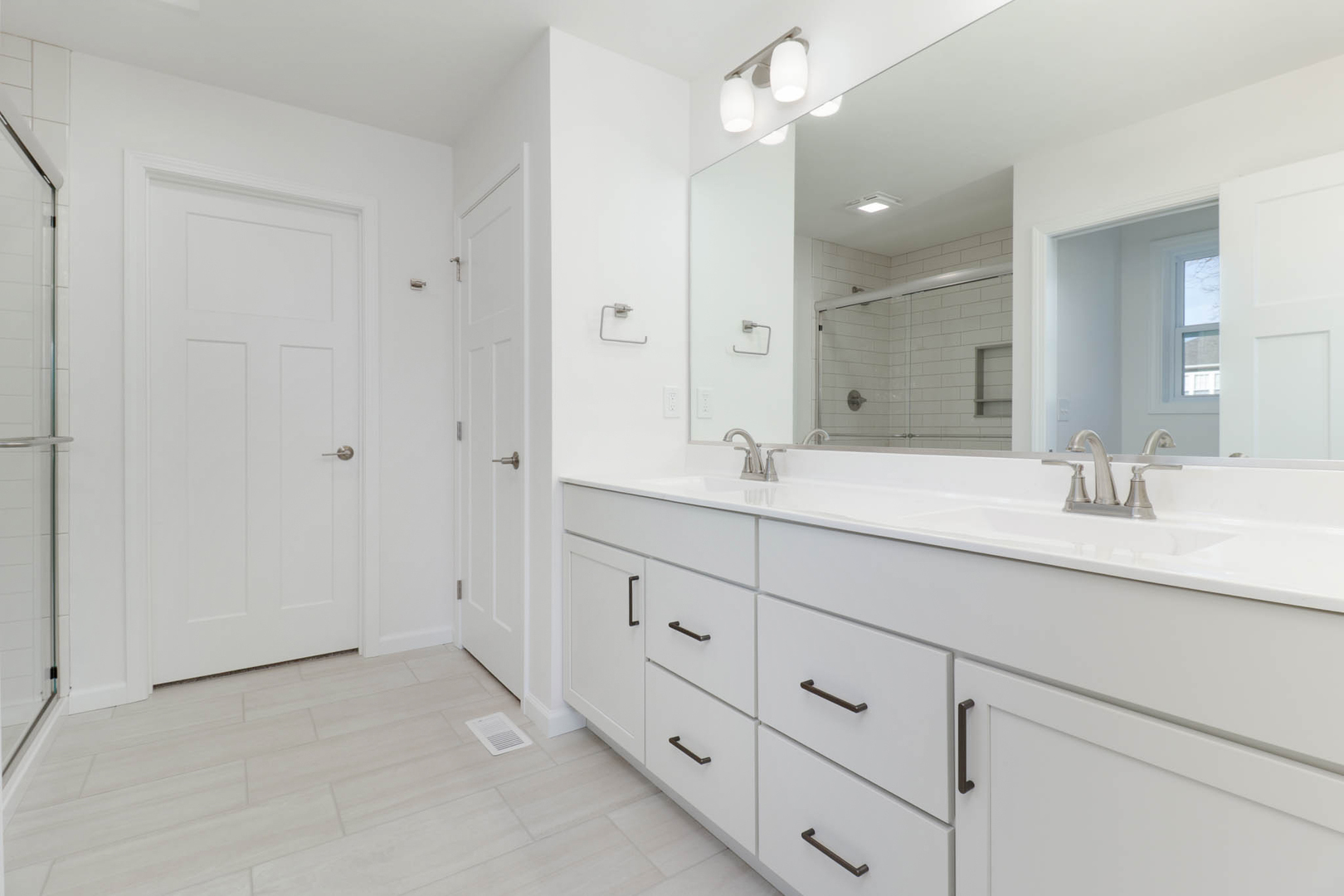 2503 Treeline Drive, Bloomington, IL 61704