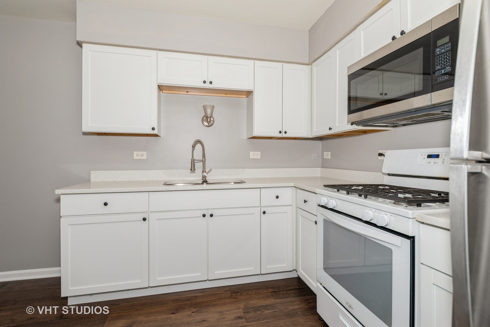 10 TOWER Court #10, Downers Grove, IL 60516