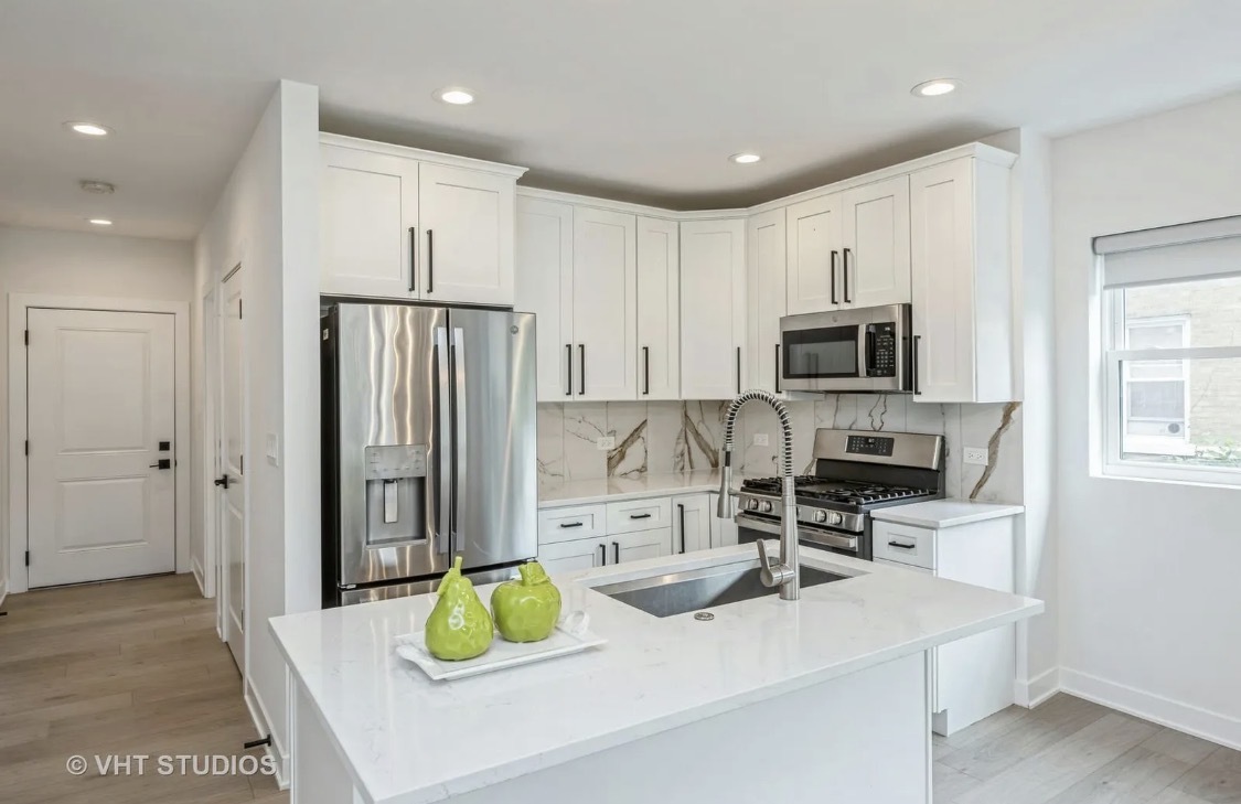 823 N La Grange Road #1, La Grange Park, IL 60526