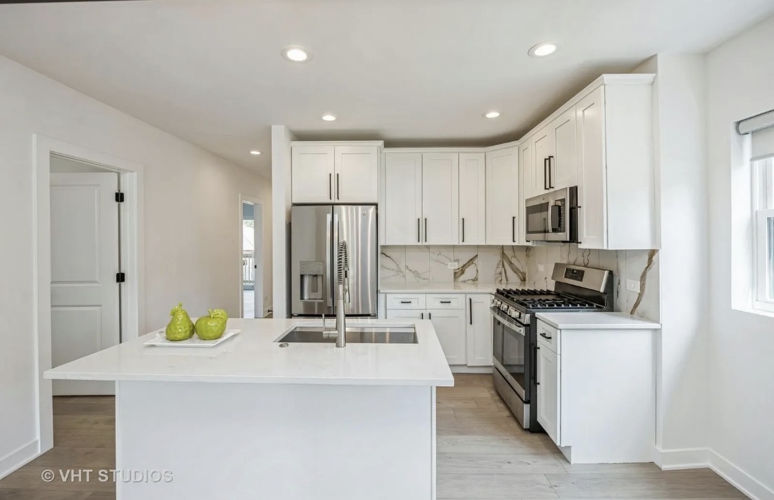 823 N La Grange Road #1, La Grange Park, IL 60526