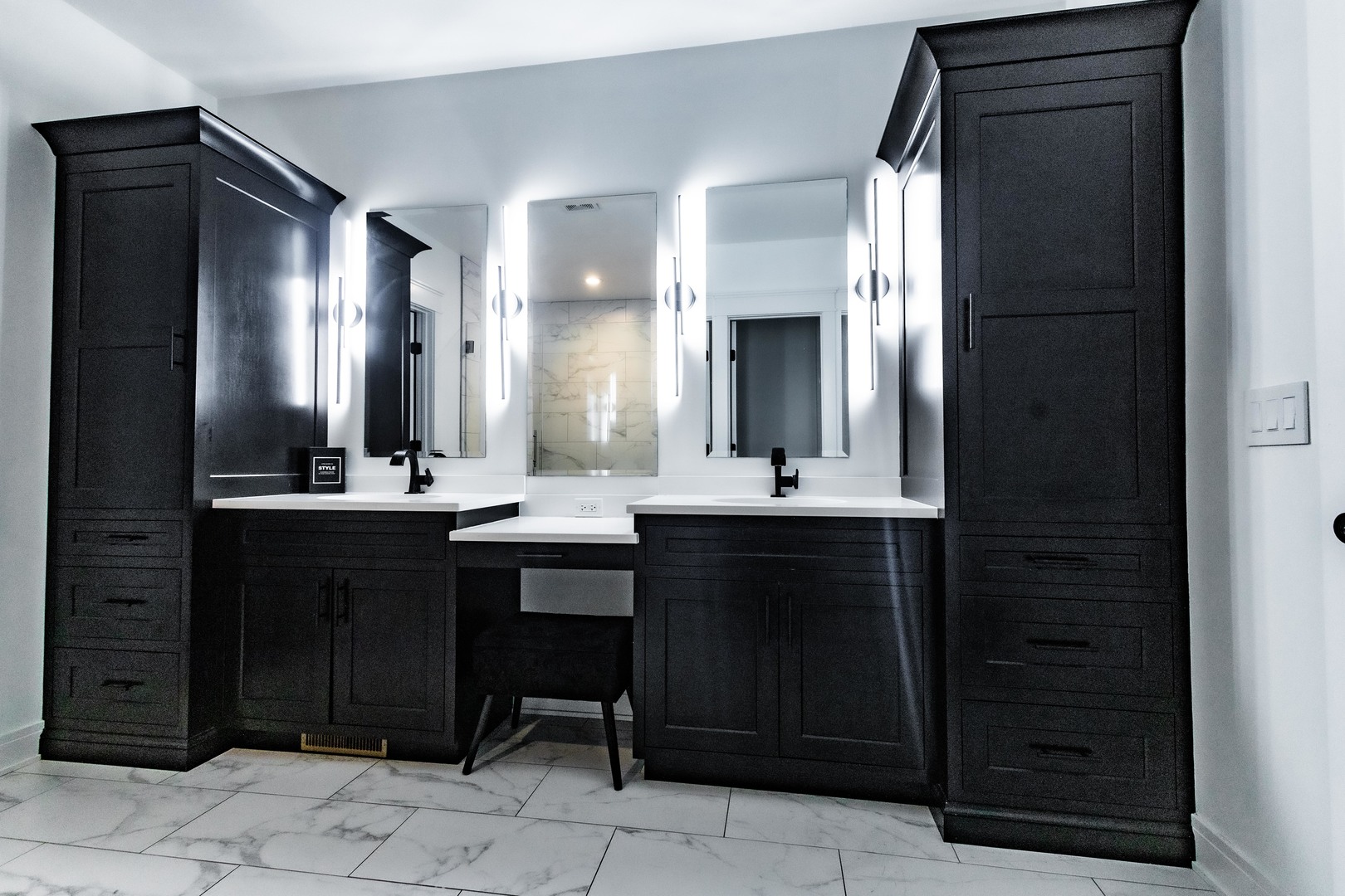 740 67th Place, Willowbrook, IL 60527