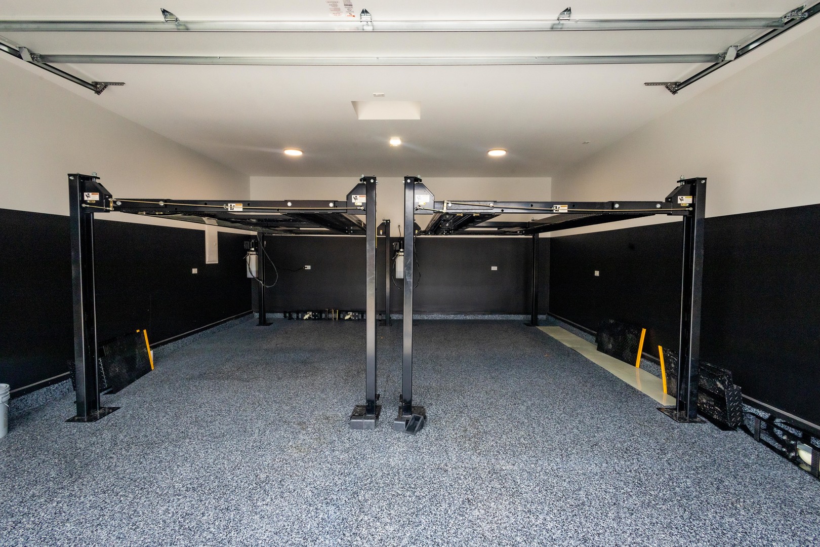 740 67th Place, Willowbrook, IL 60527