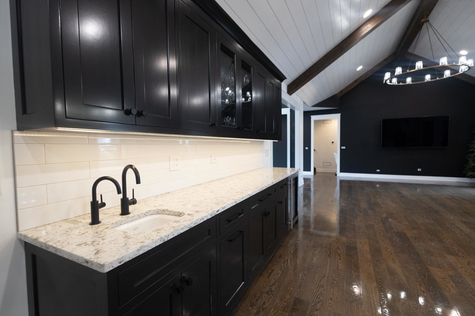 740 67th Place, Willowbrook, IL 60527