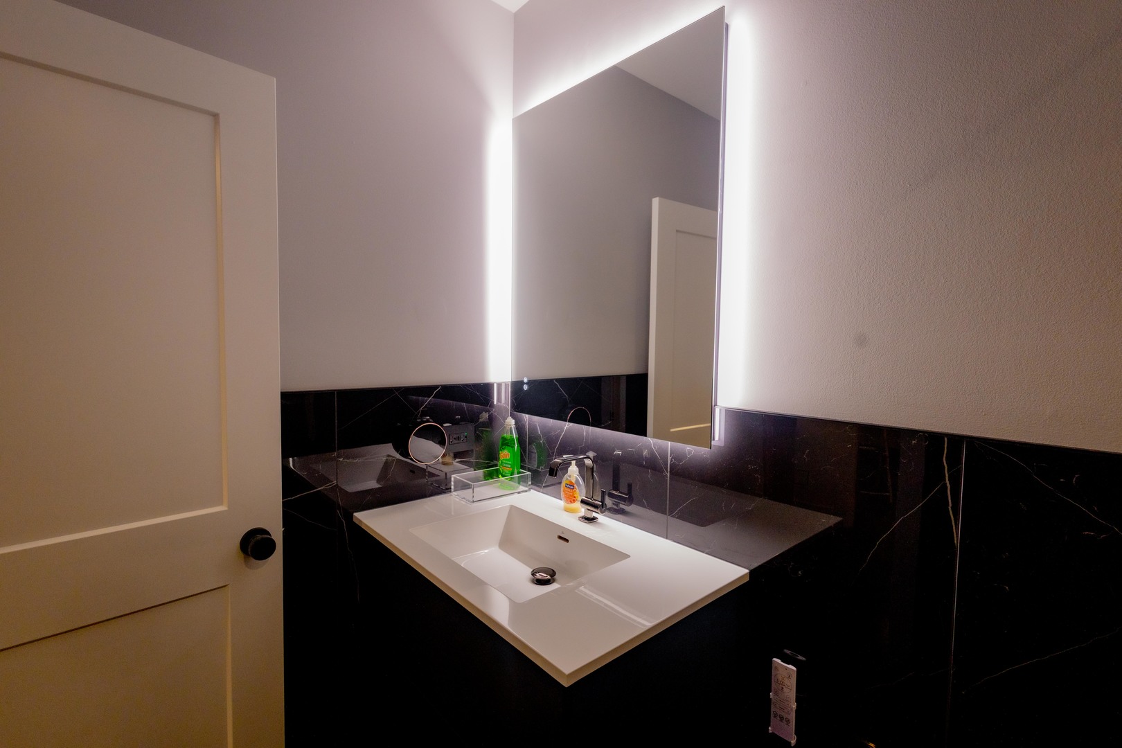 740 67th Place, Willowbrook, IL 60527