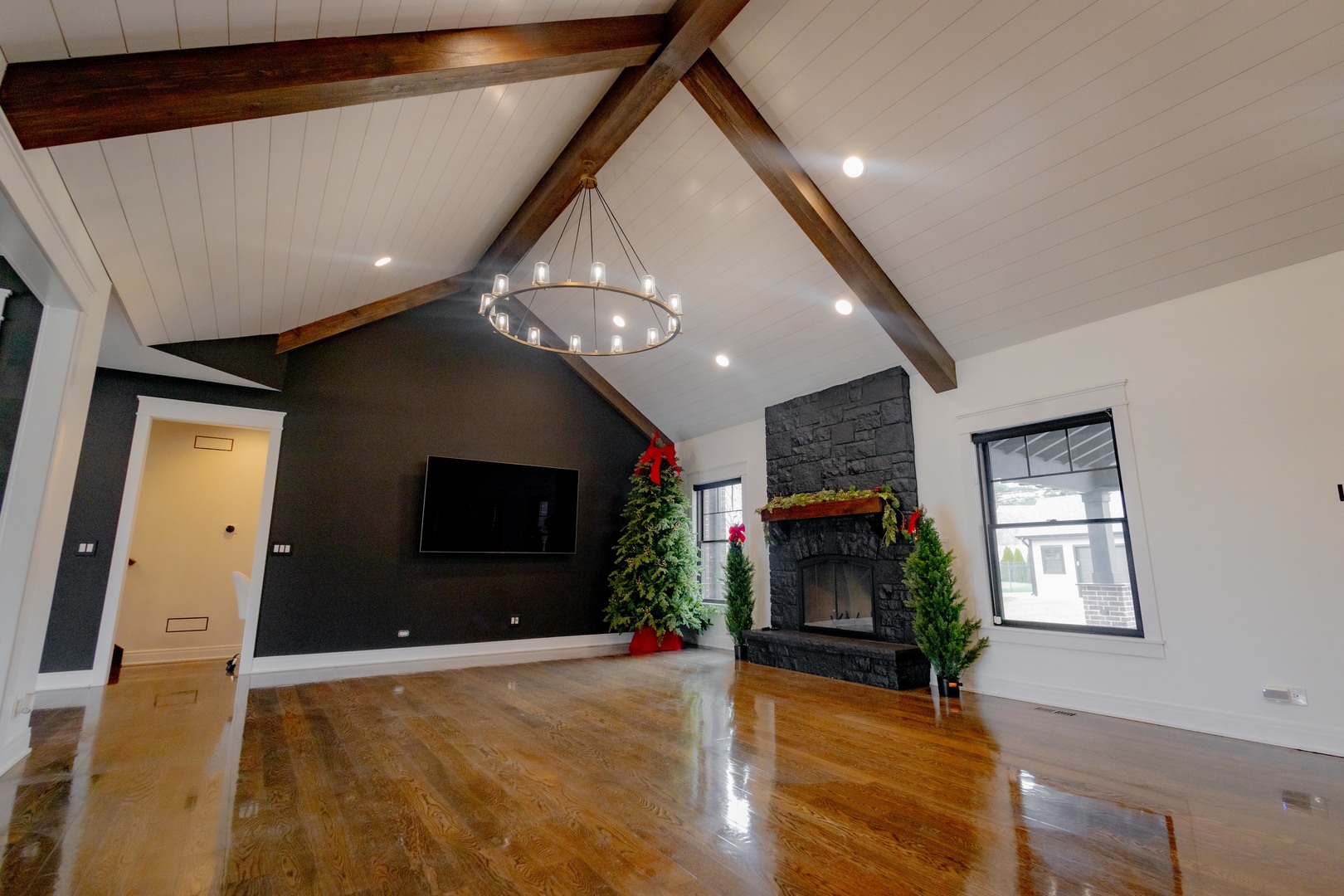 740 67th Place, Willowbrook, IL 60527