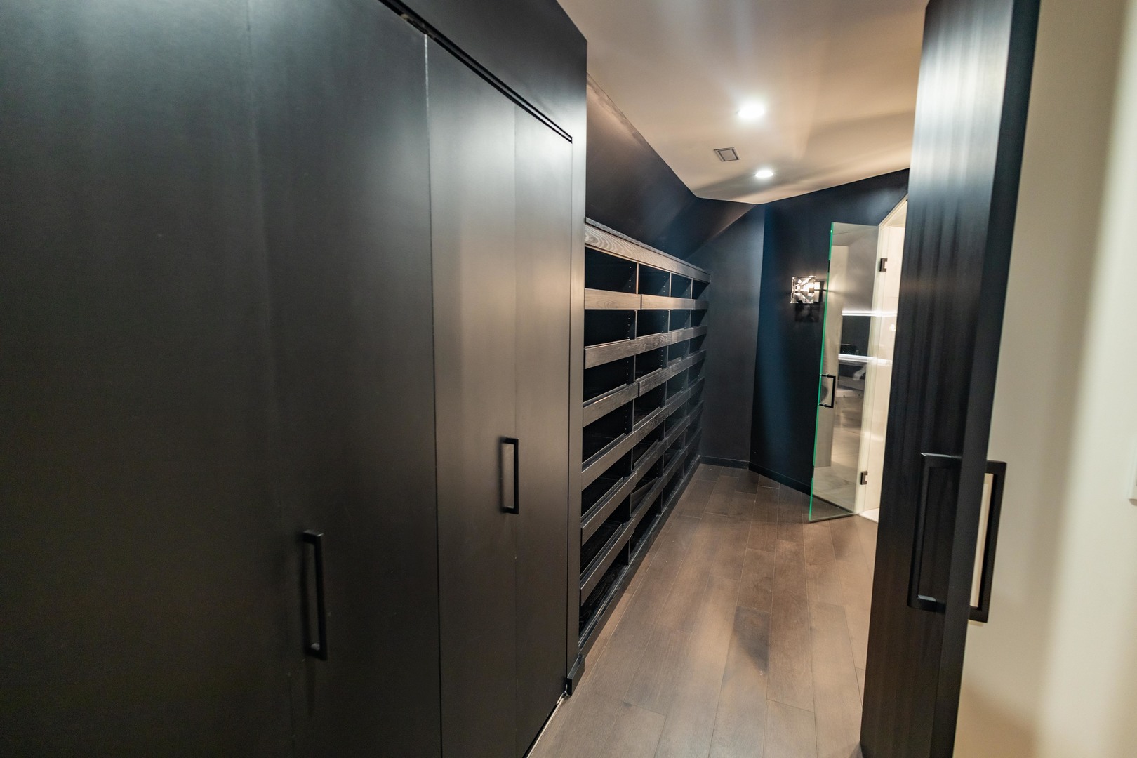 740 67th Place, Willowbrook, IL 60527