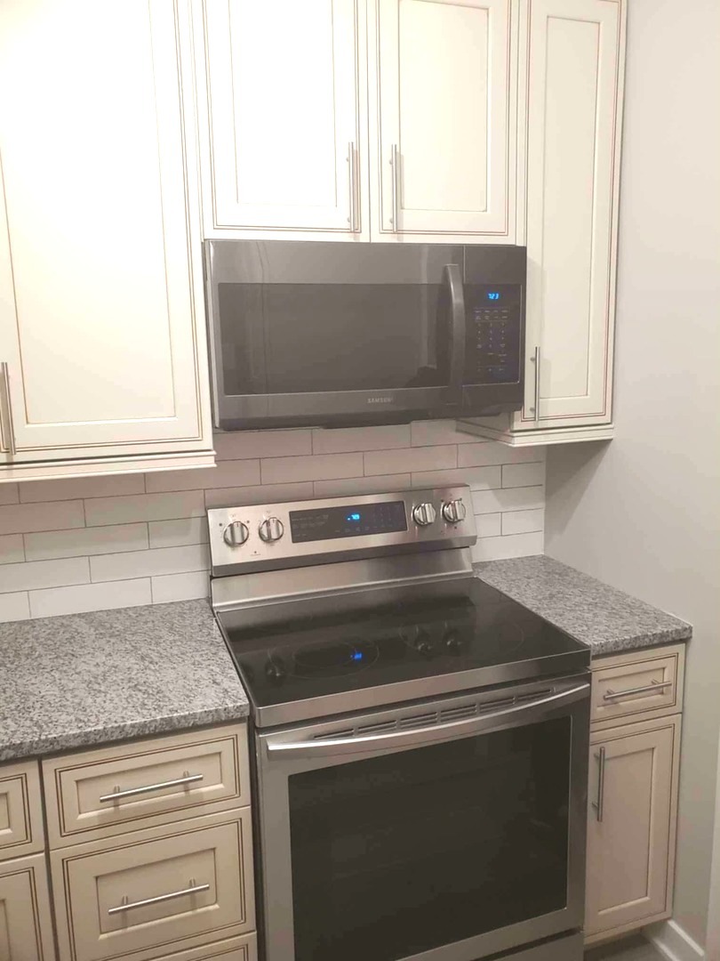 3550 N Lake Shore Drive #1011, Chicago, IL 60657