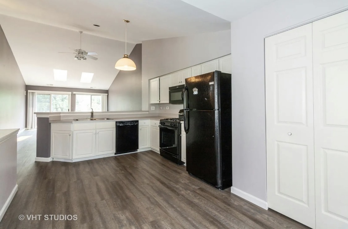 1069 Ripple Ridge Drive, Darien, IL 60561