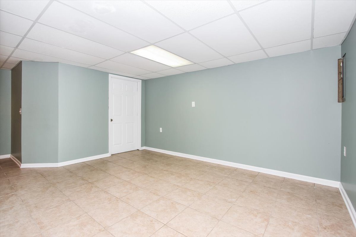 720 Huntly Court, Schaumburg, IL 60194