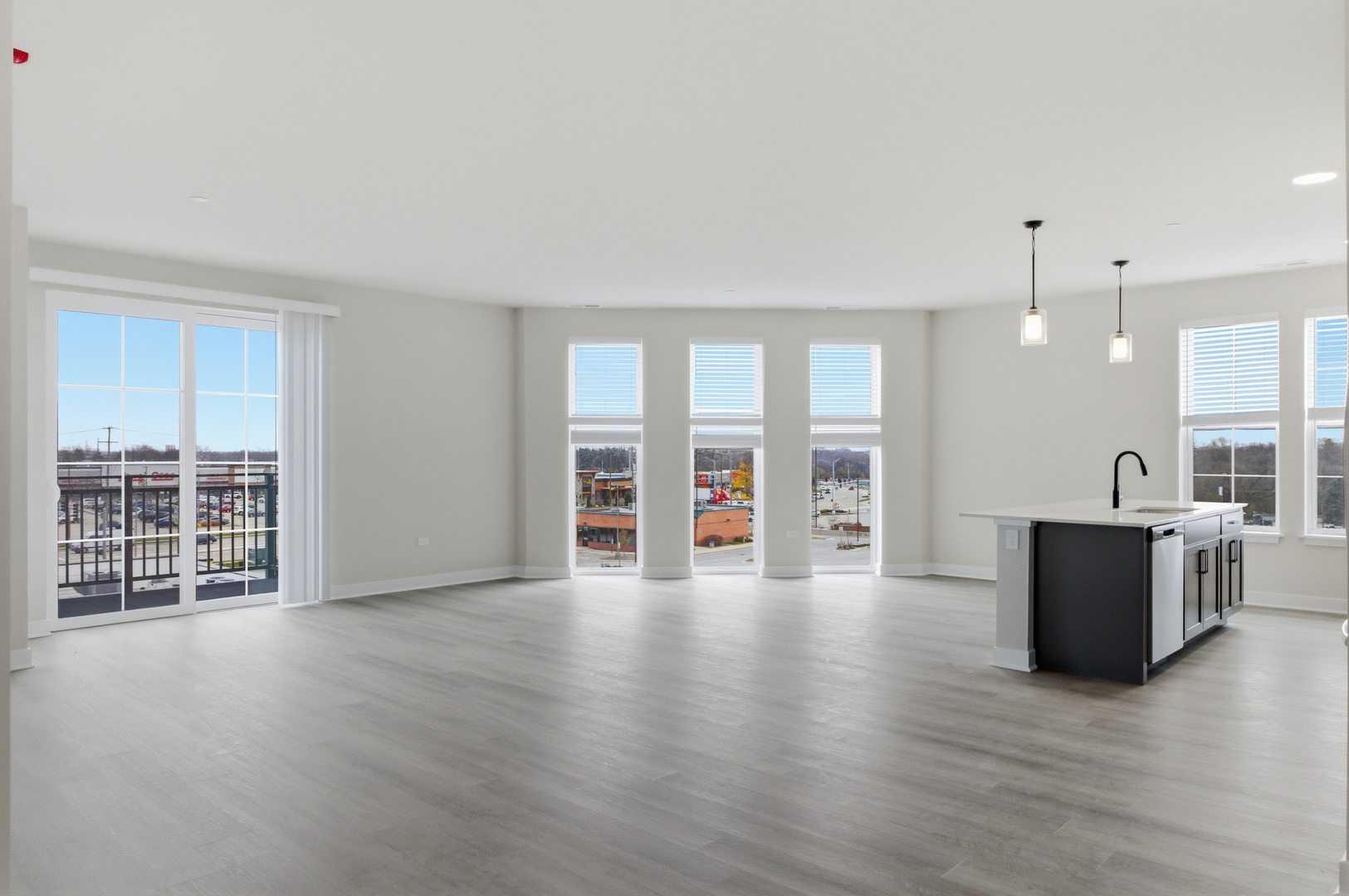 250 McHenry Road #B2B3, Buffalo Grove, IL 60089