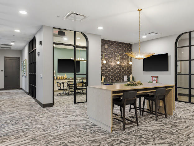 250 McHenry Road #B2B3, Buffalo Grove, IL 60089