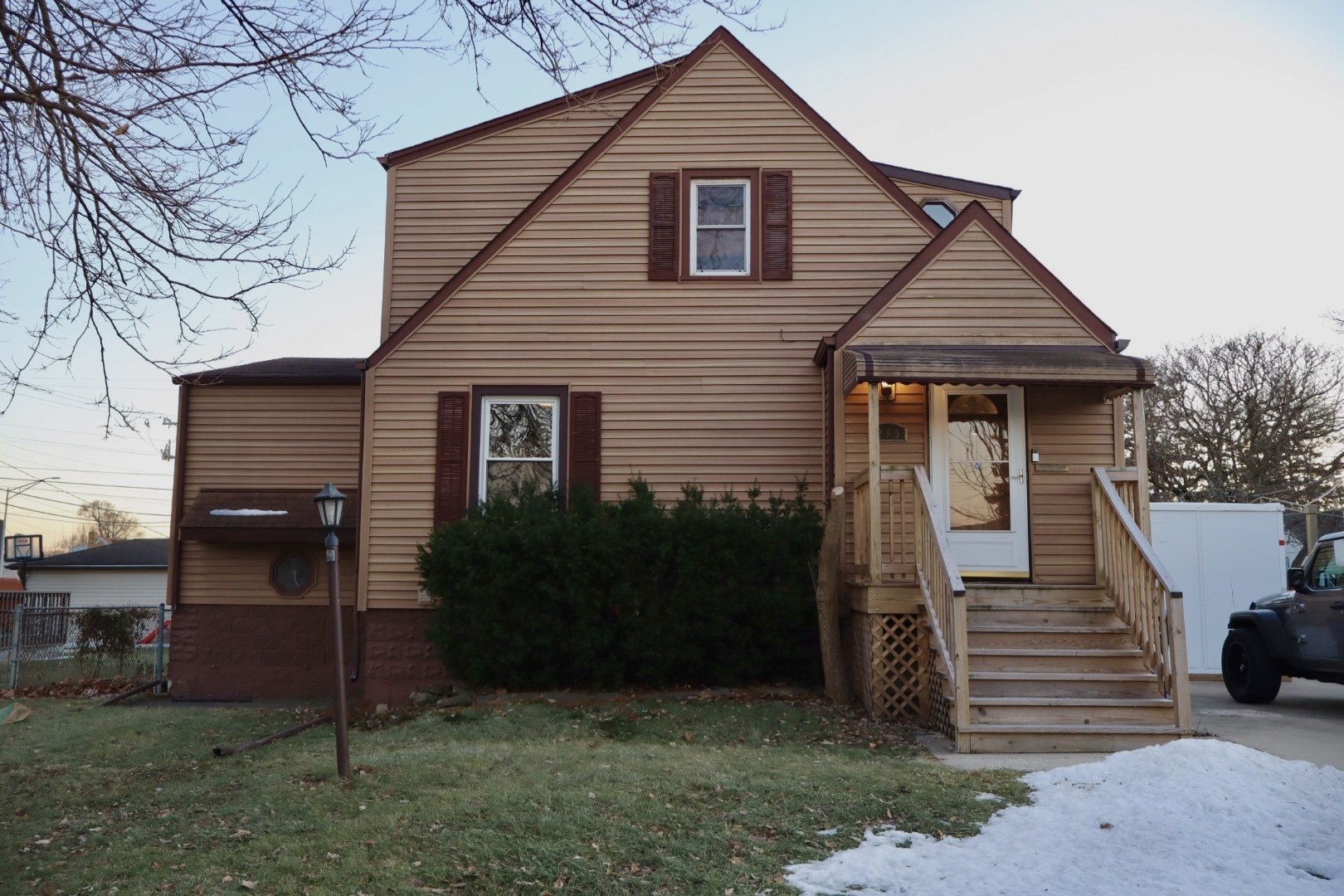 245 Whitehall Avenue, Northlake, IL 60164