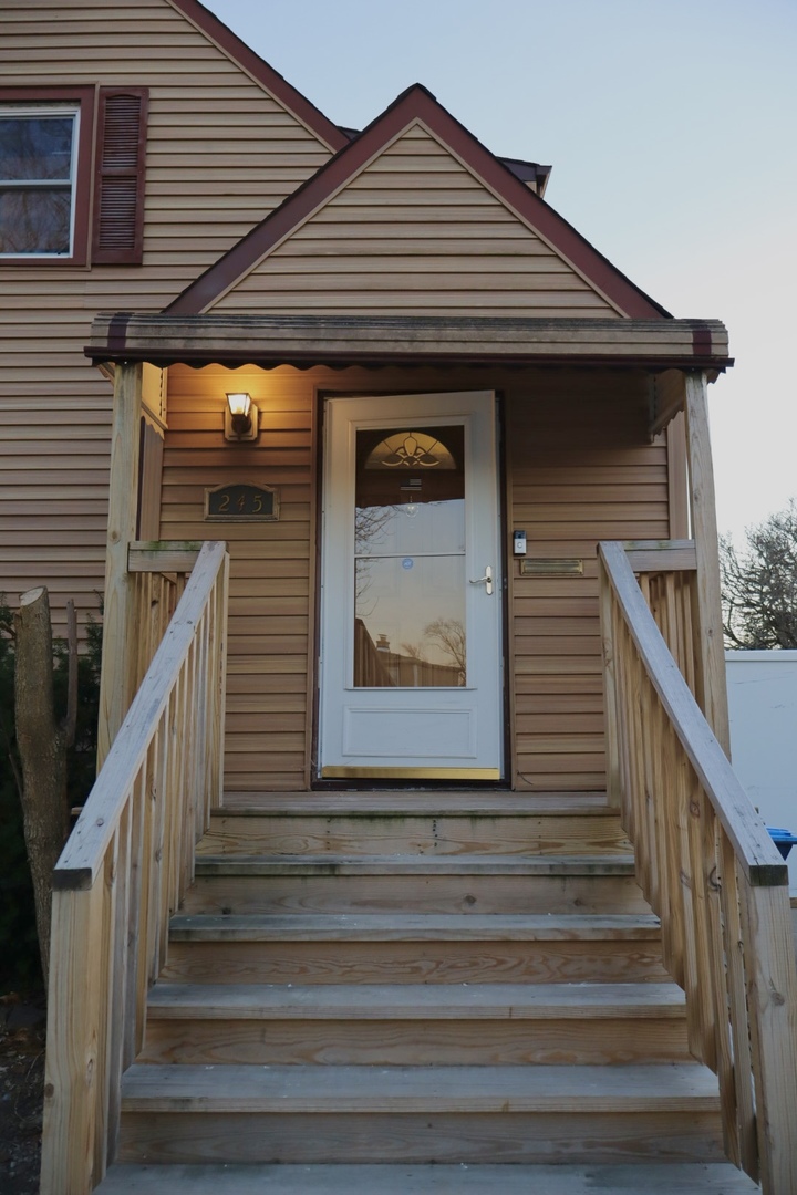 245 Whitehall Avenue, Northlake, IL 60164