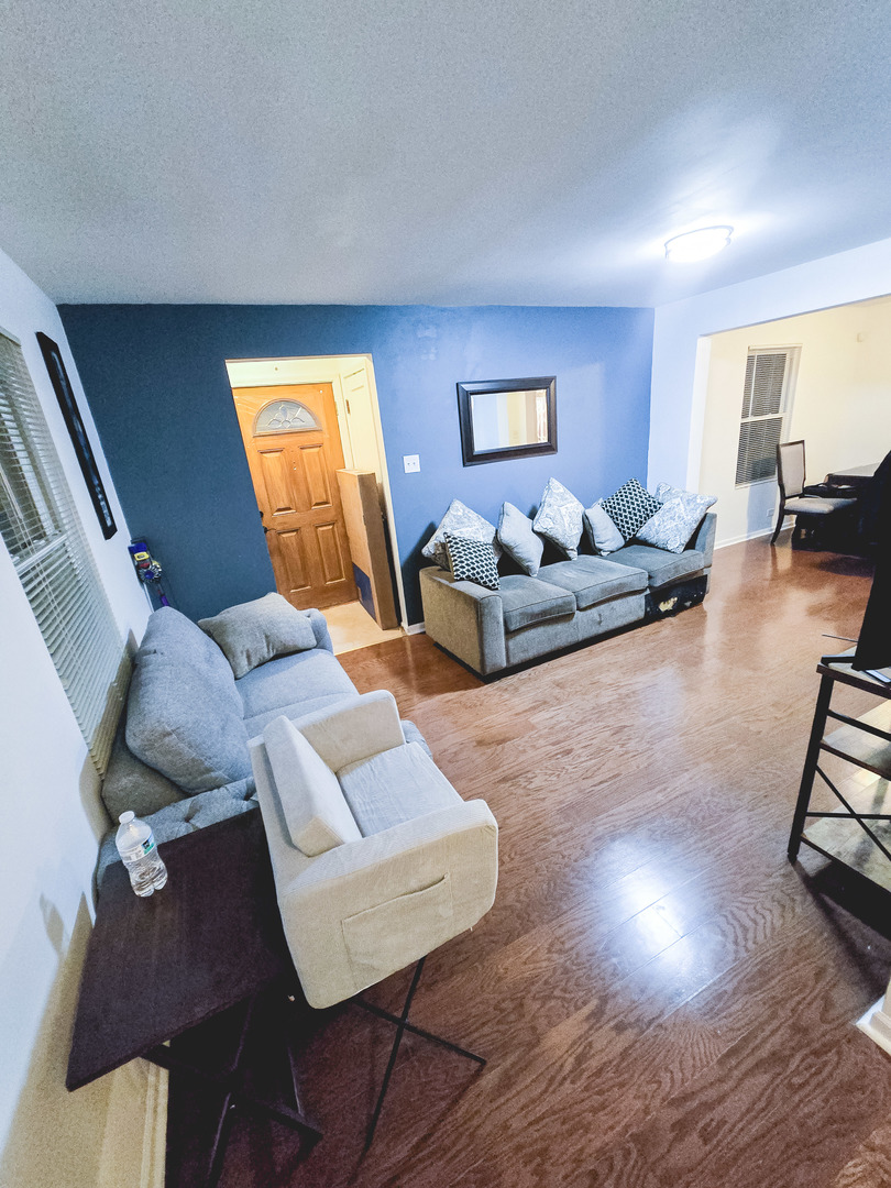 245 Whitehall Avenue, Northlake, IL 60164