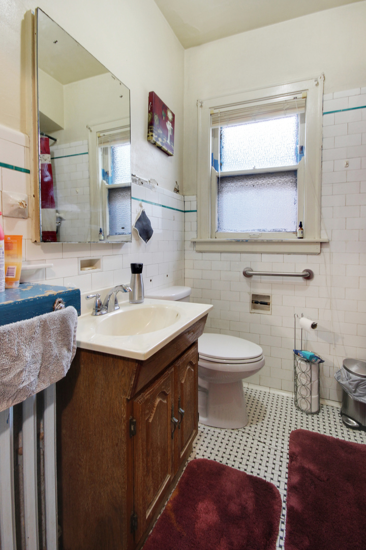 9139 S Marshfield Avenue, Chicago, IL 60620