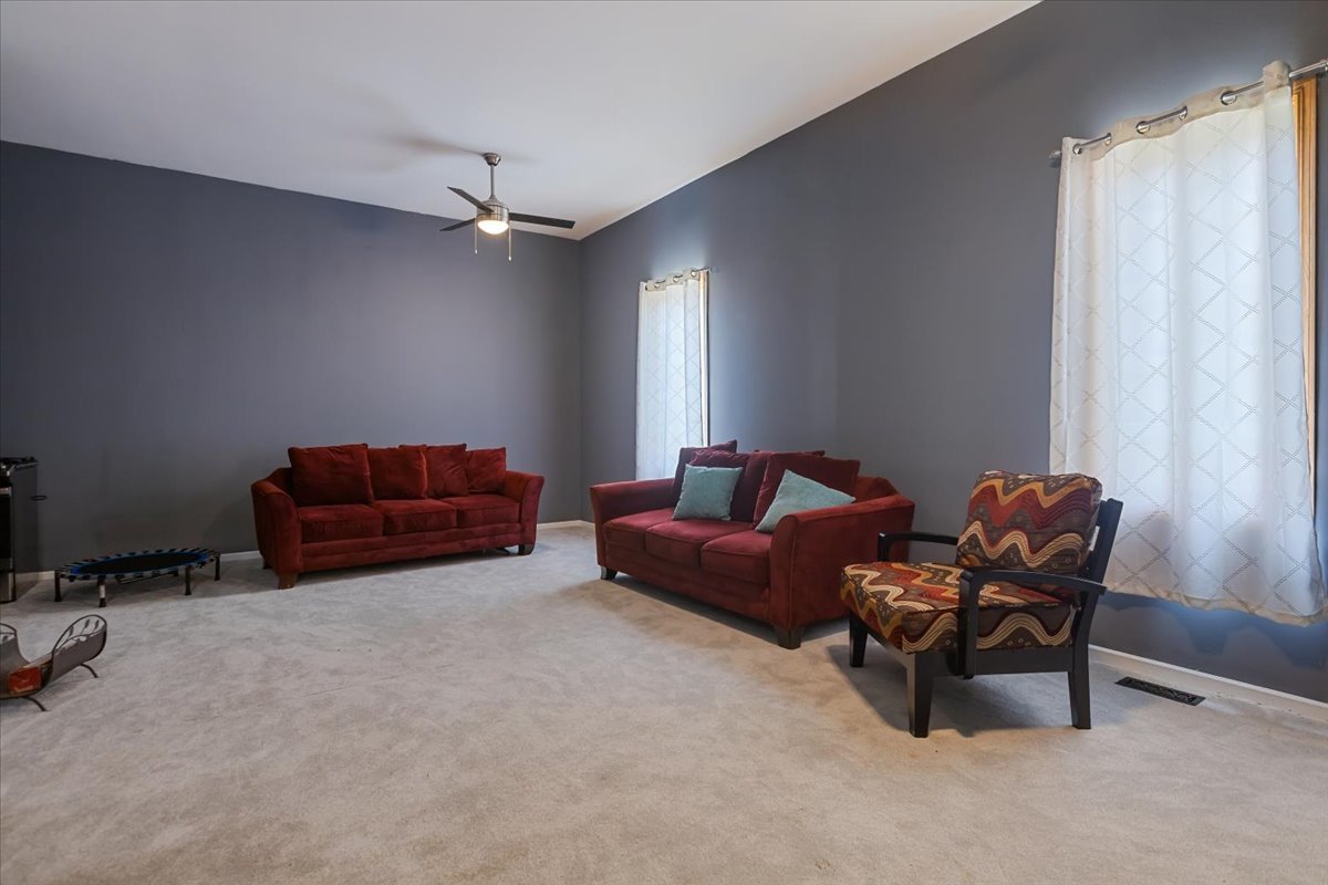 872 Rosedale Terrace, Crete, IL 60417