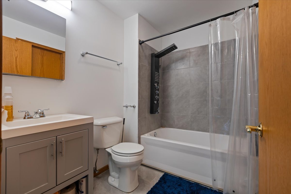 872 Rosedale Terrace, Crete, IL 60417