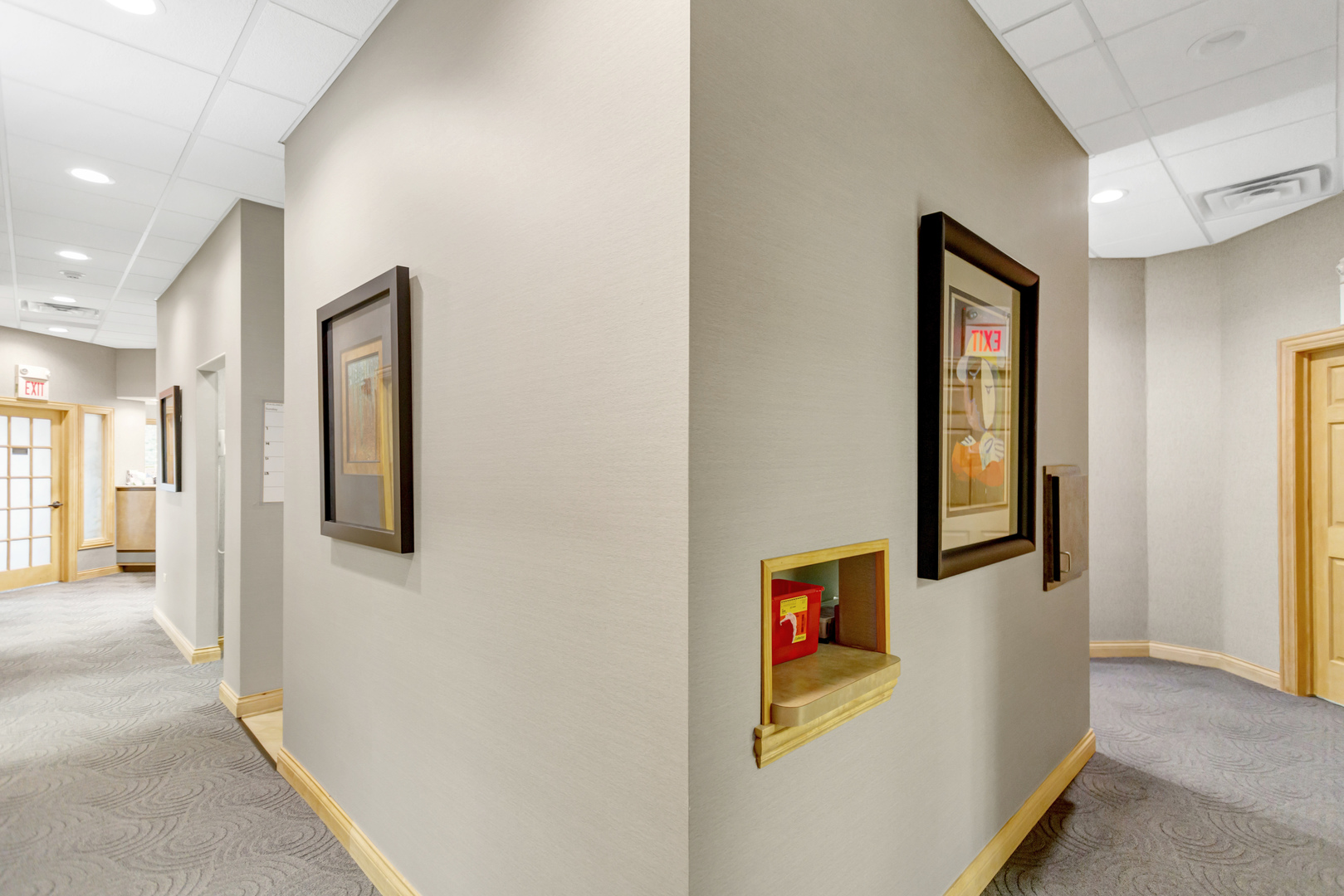 1500 CARLEMONT Drive #F, Crystal Lake, IL 60014