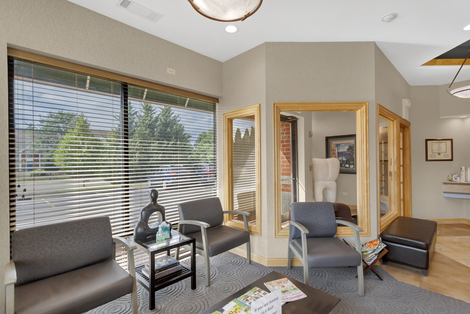 1500 CARLEMONT Drive #F, Crystal Lake, IL 60014