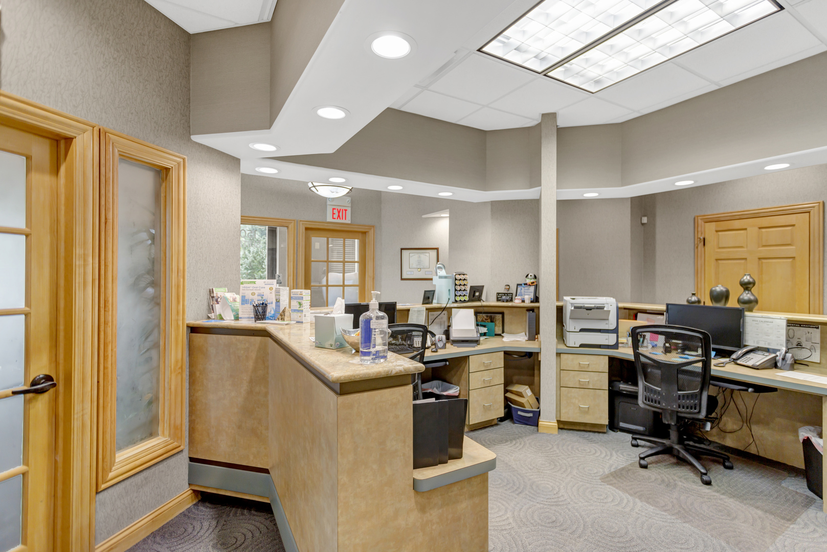 1500 CARLEMONT Drive #F, Crystal Lake, IL 60014