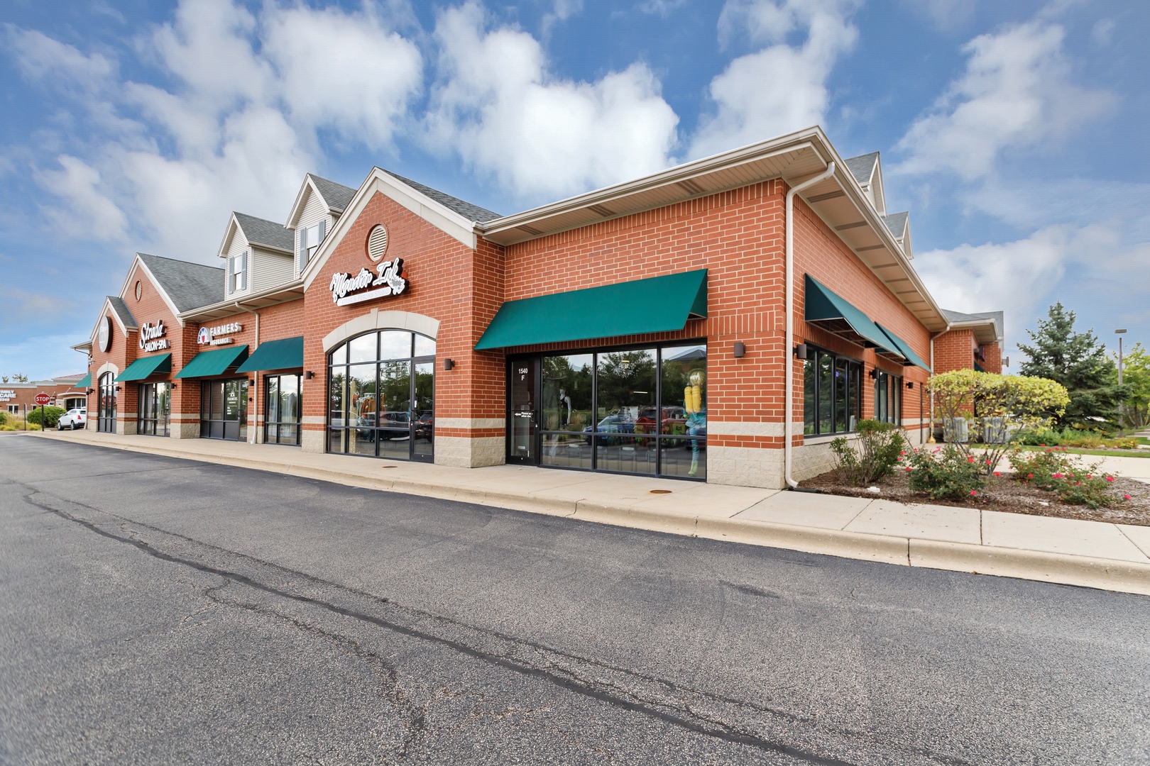 1540 Carlemont Drive #F, Crystal Lake, IL 60014