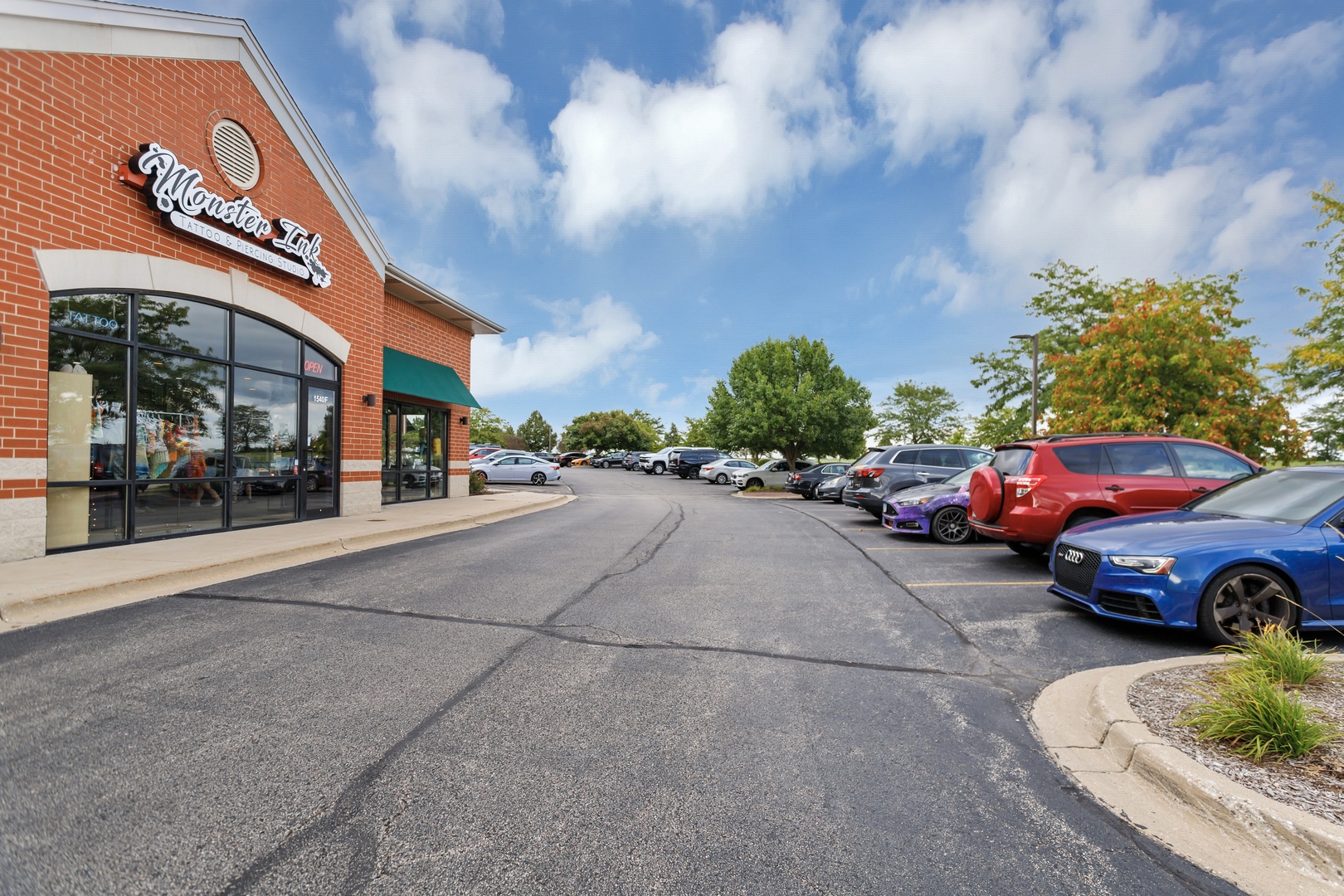 1540 Carlemont Drive #F, Crystal Lake, IL 60014