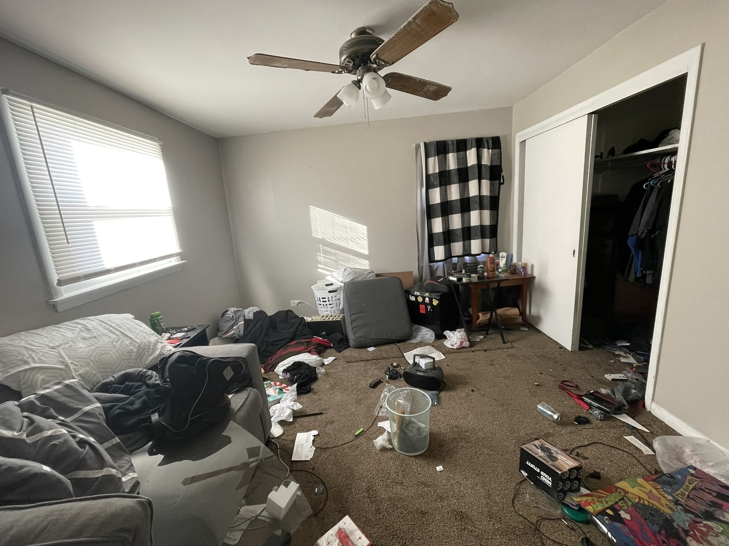 11524 S Nagle Avenue, Worth, IL 60482