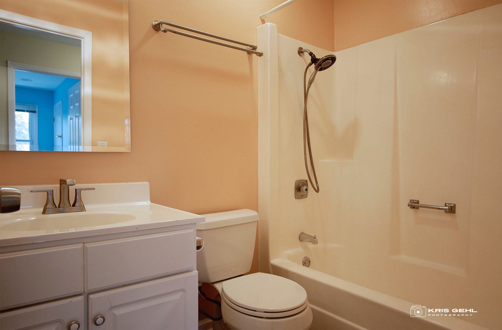 467 Highland Grove Drive, Buffalo Grove, IL 60089