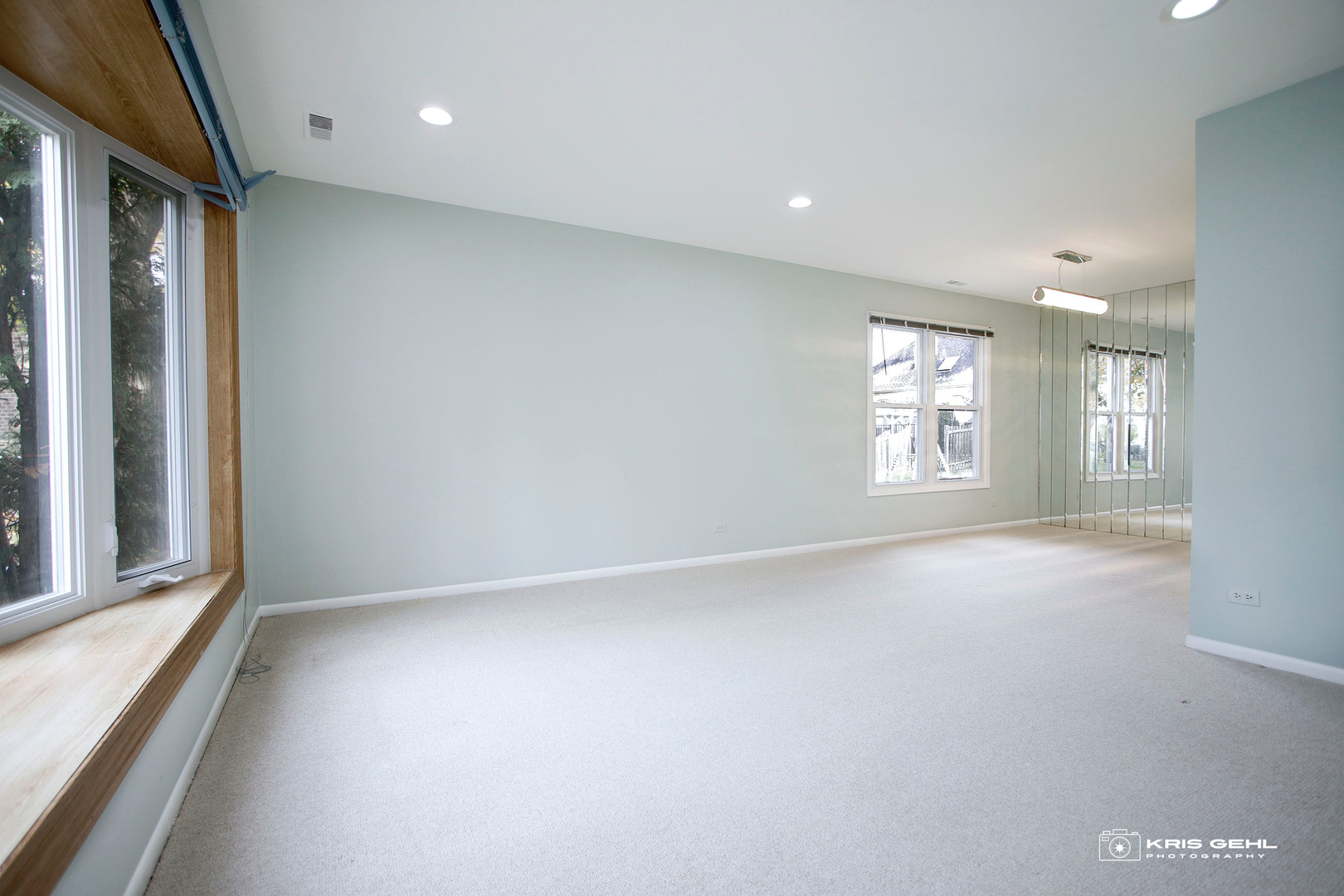 467 Highland Grove Drive, Buffalo Grove, IL 60089