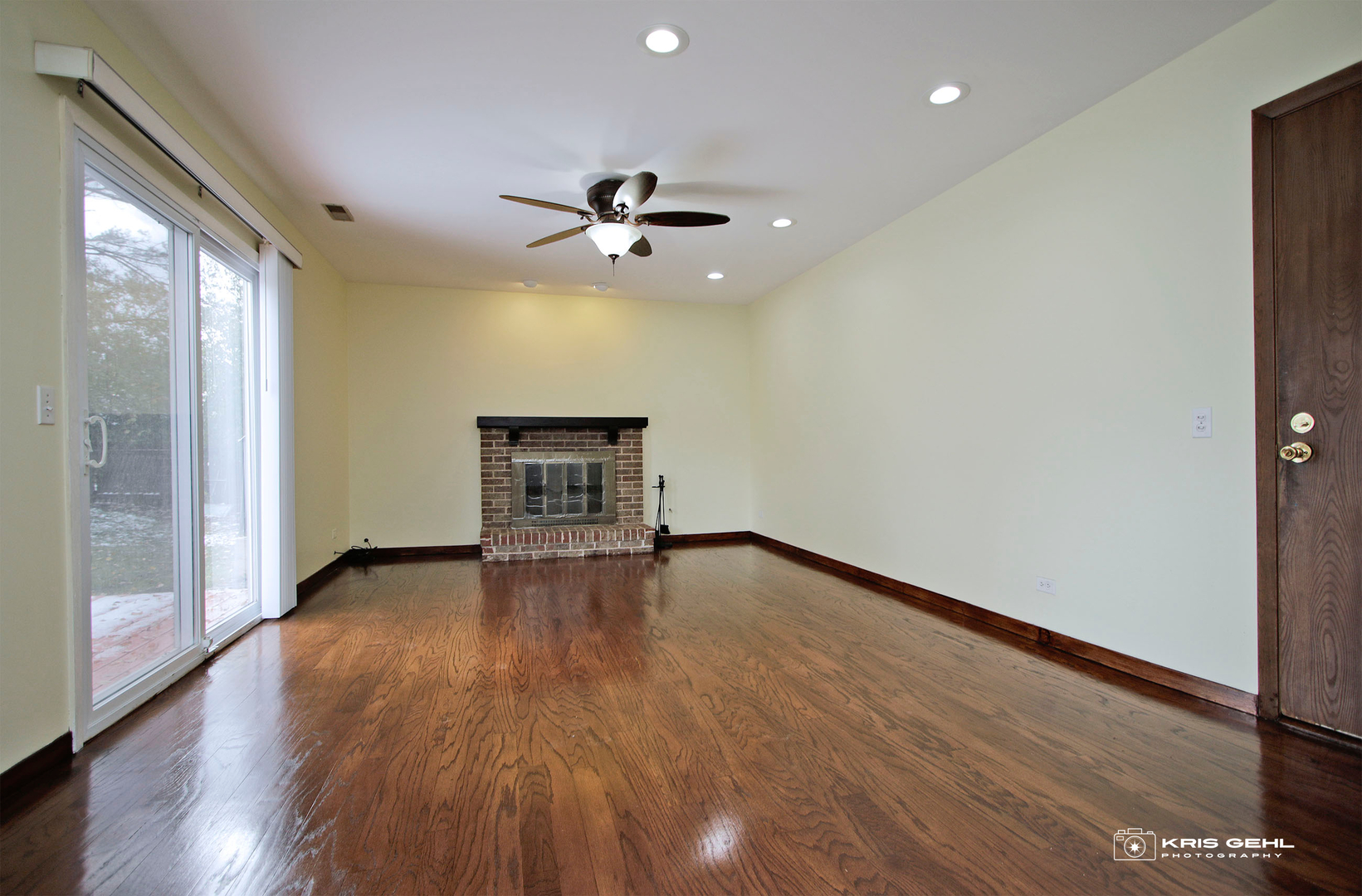 467 Highland Grove Drive, Buffalo Grove, IL 60089