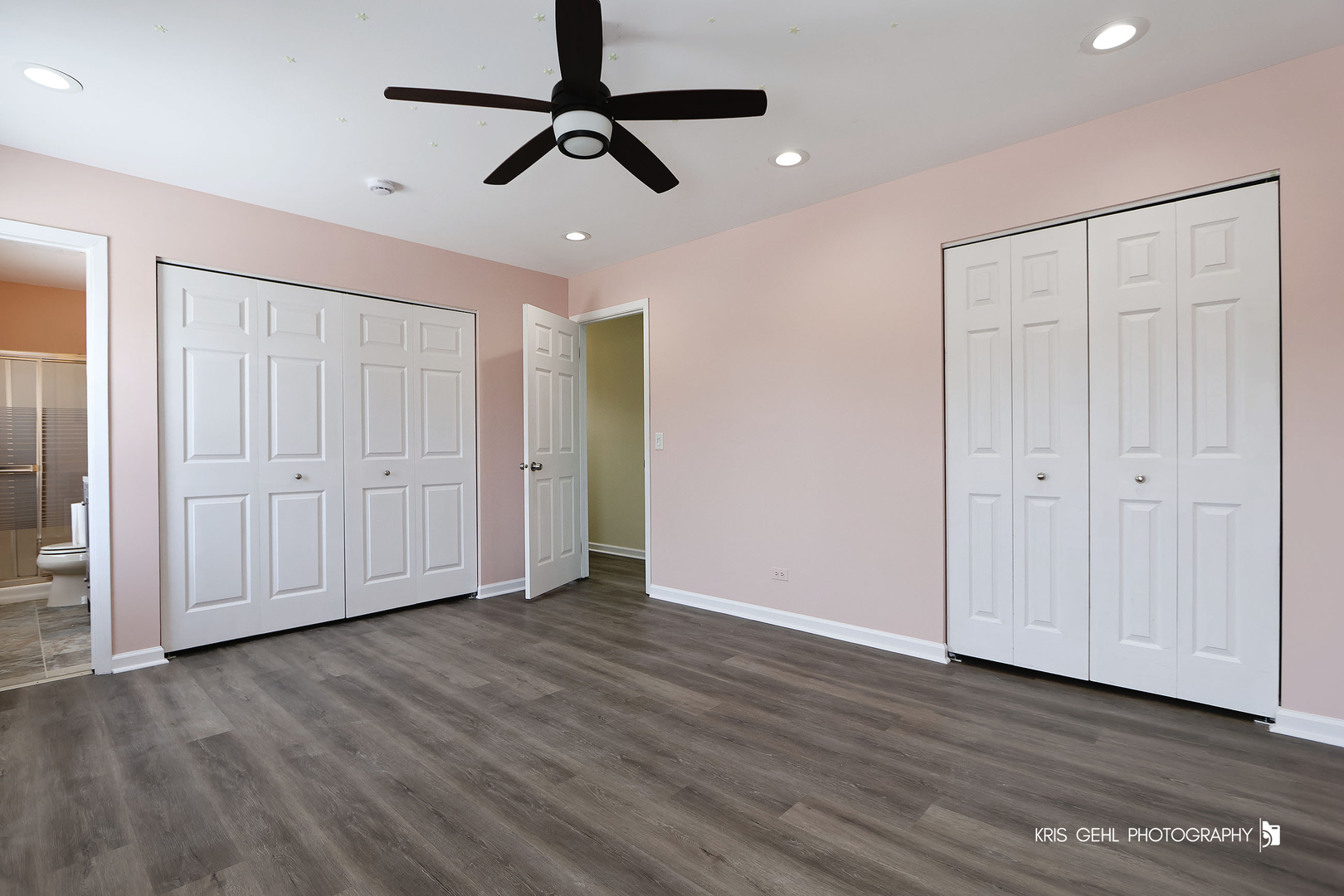 467 Highland Grove Drive, Buffalo Grove, IL 60089