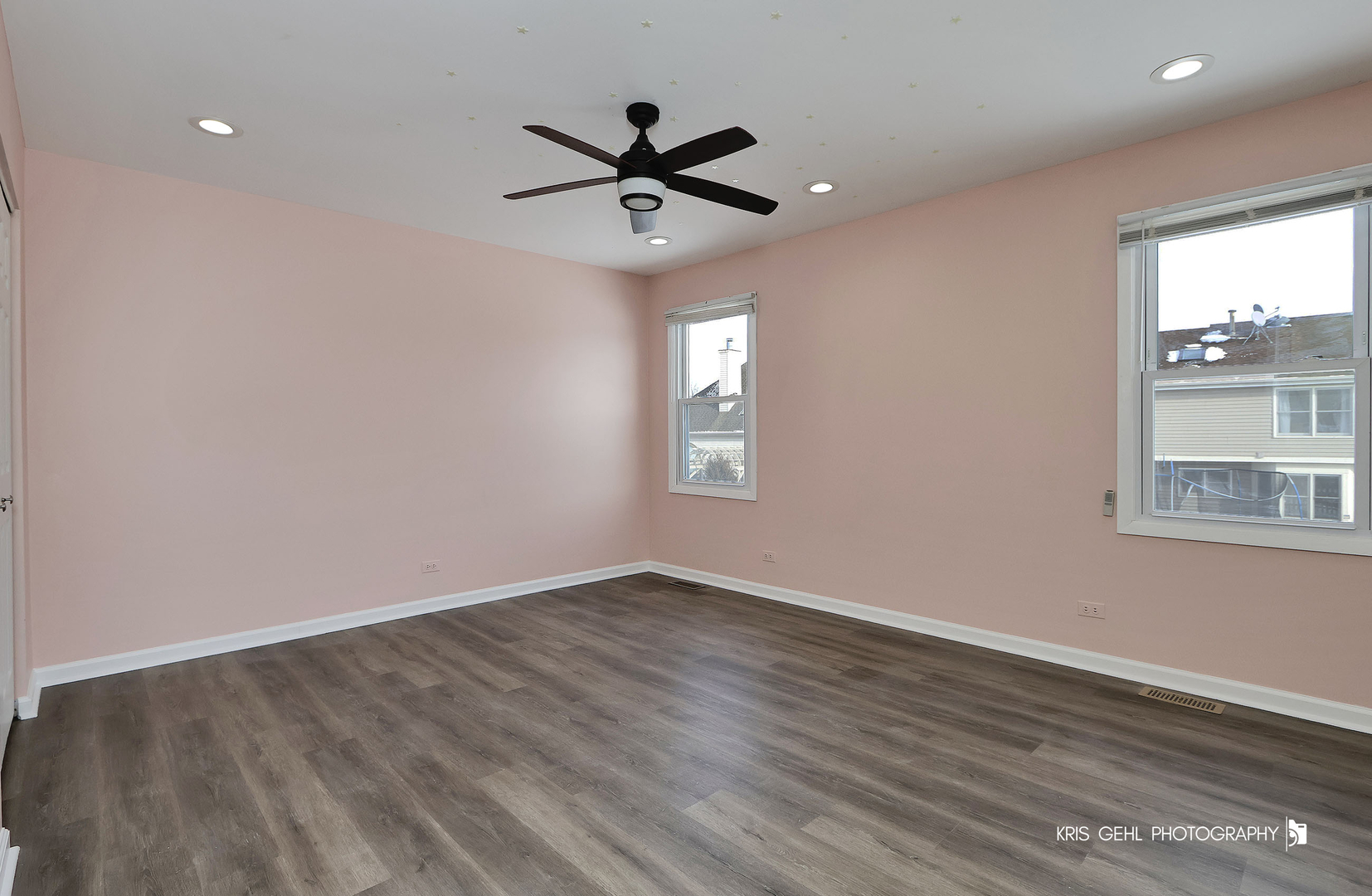 467 Highland Grove Drive, Buffalo Grove, IL 60089