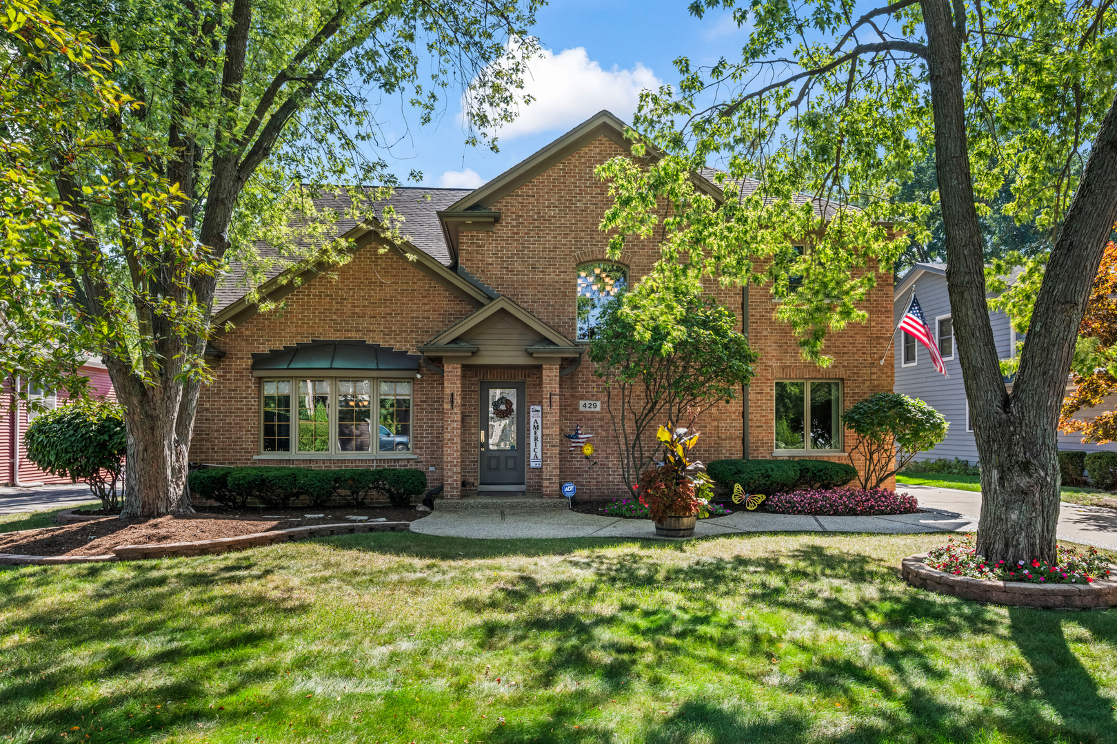 429 W KENILWORTH Avenue, Palatine, IL 60067