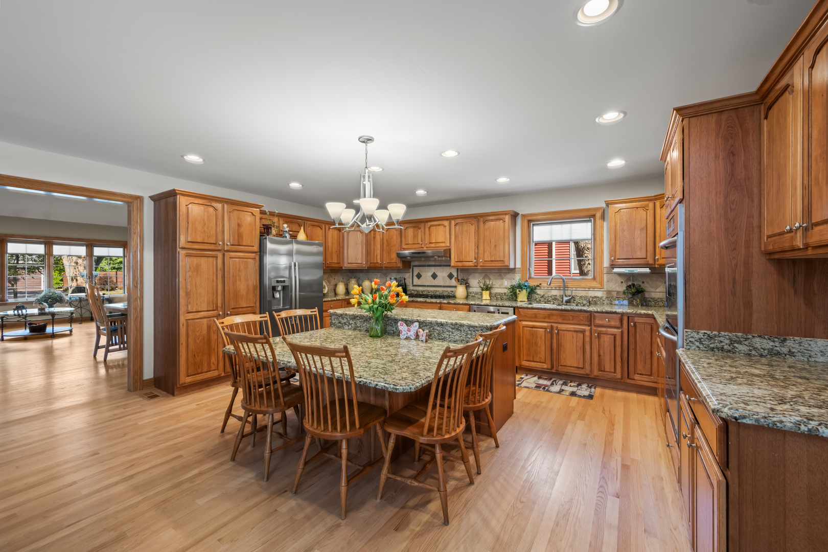 429 W KENILWORTH Avenue, Palatine, IL 60067