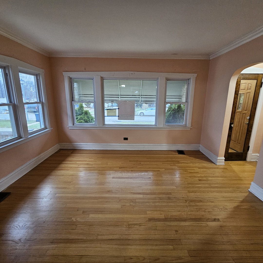 2125 S 3rd Avenue, Maywood, IL 60153