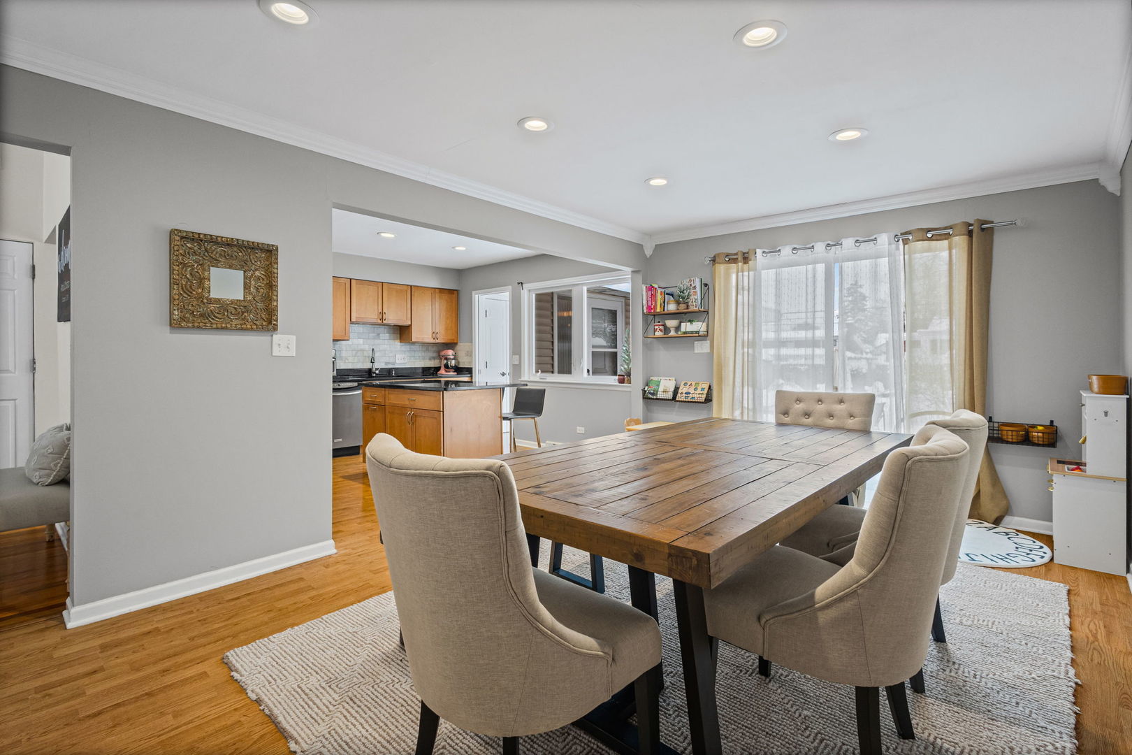 42 W Taylor Road, Lombard, IL 60148