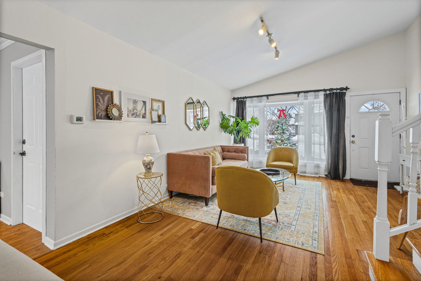 42 W Taylor Road, Lombard, IL 60148