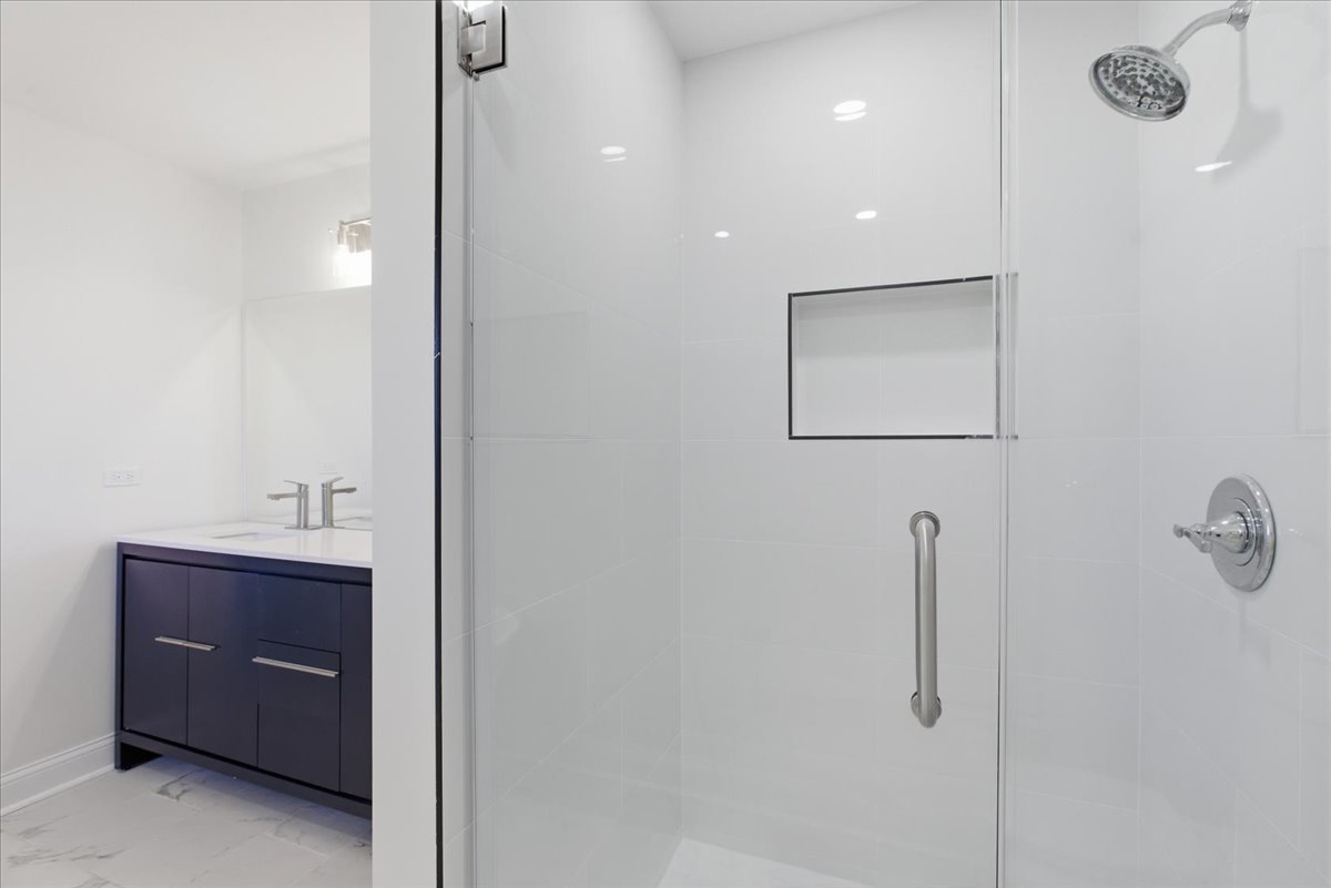 15654 S 82nd Avenue, Orland Park, IL 60462