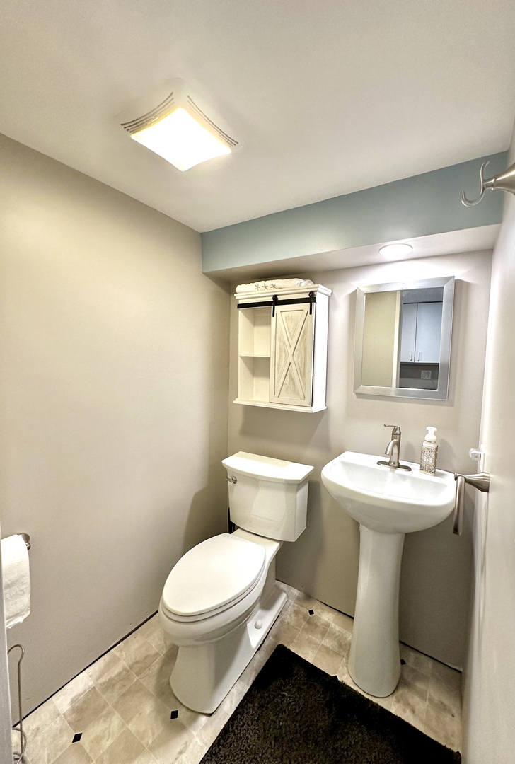 1636 Manchester Avenue, Westchester, IL 60154