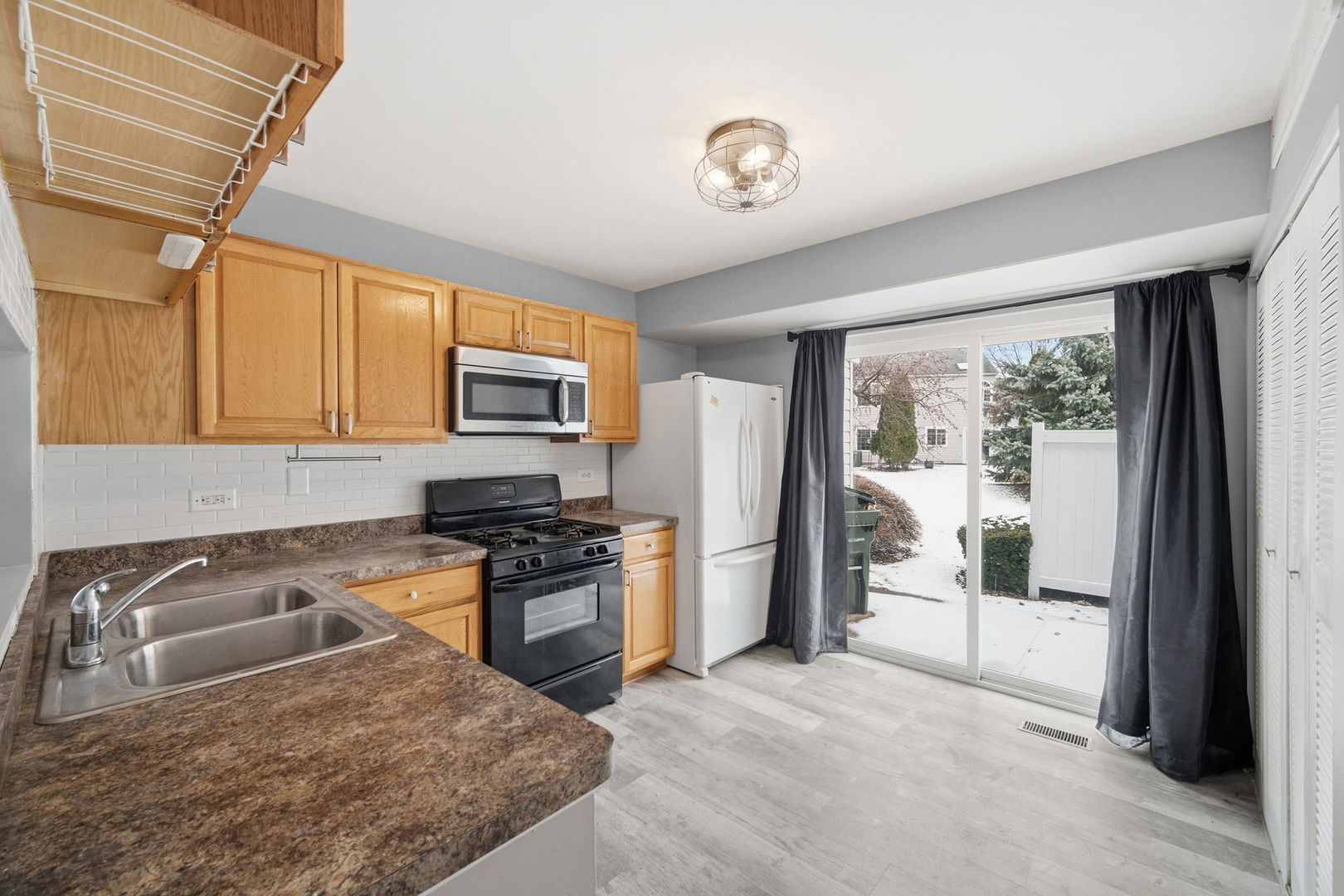 1372 NORMANTOWN Road #1372, Naperville, IL 60564