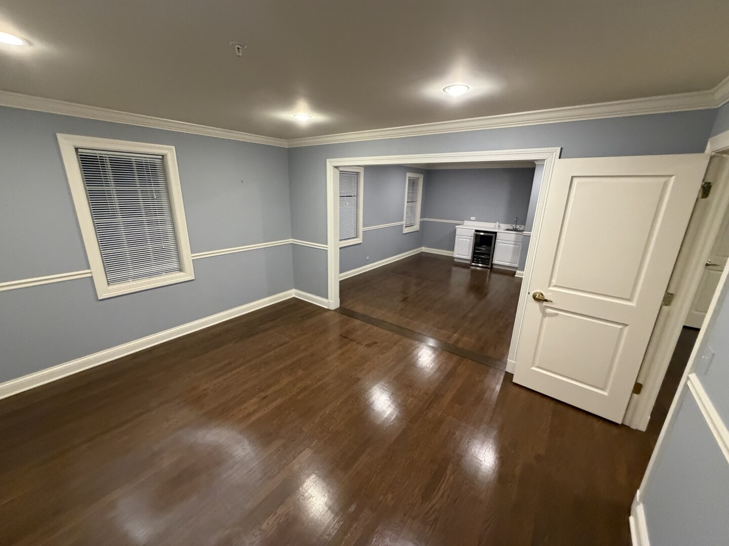 10 E Scranton Avenue, Lake Bluff, IL 60044